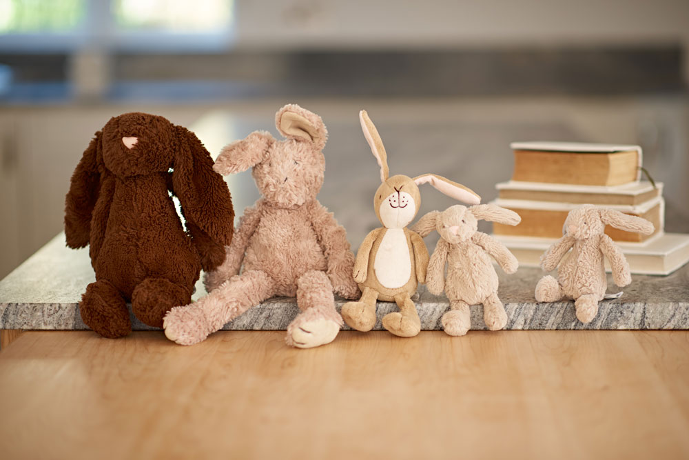 Easter Bunnies enjoying this Figura kitchen island and breakfast bar.