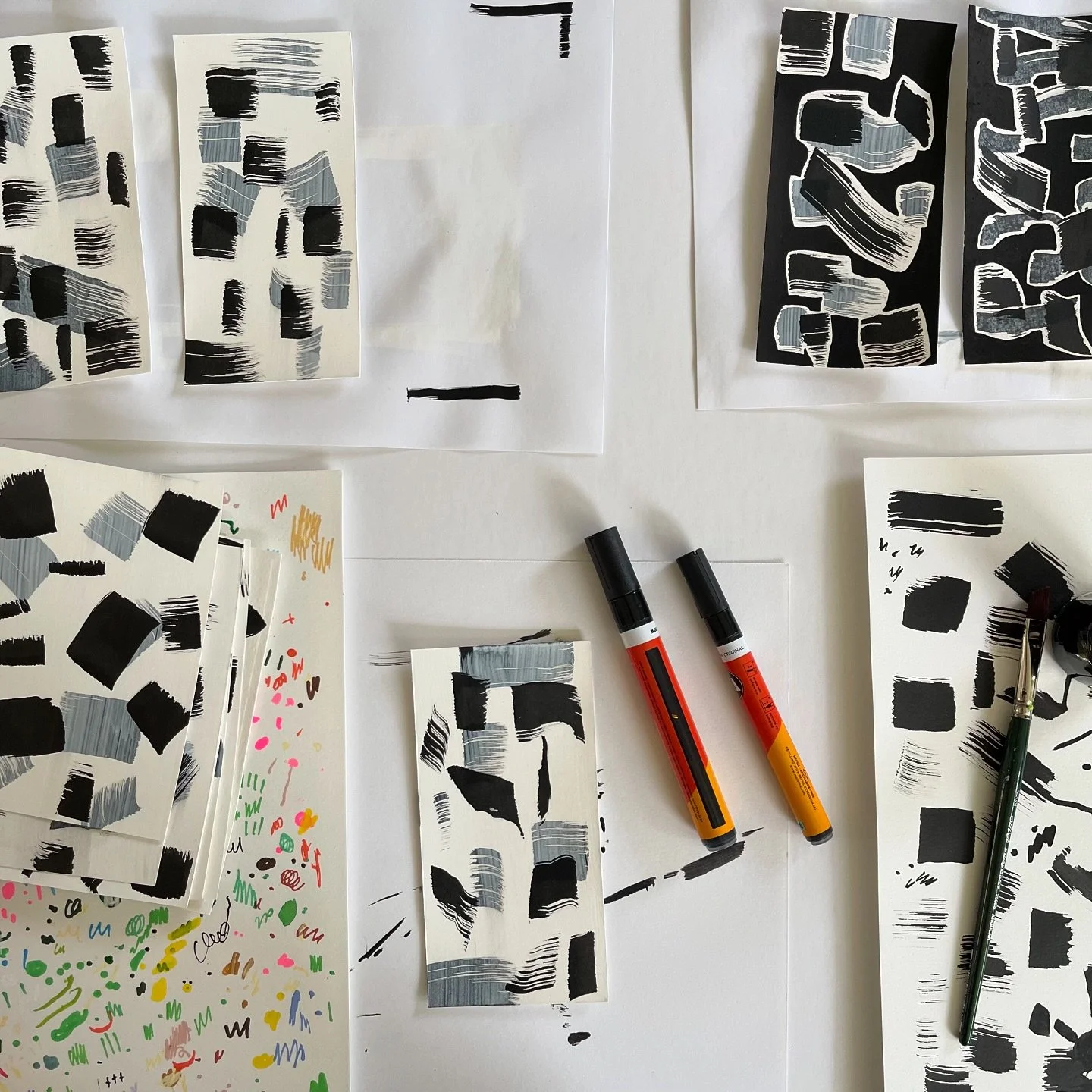 Final batch of Abstract Punk Rock Postcards underway. 
This group will be Black and White and is inspired by one of the pedals I recently painted. 🖤 Also it seems fitting to close a project by stripping out the color and simply exposing its parts.