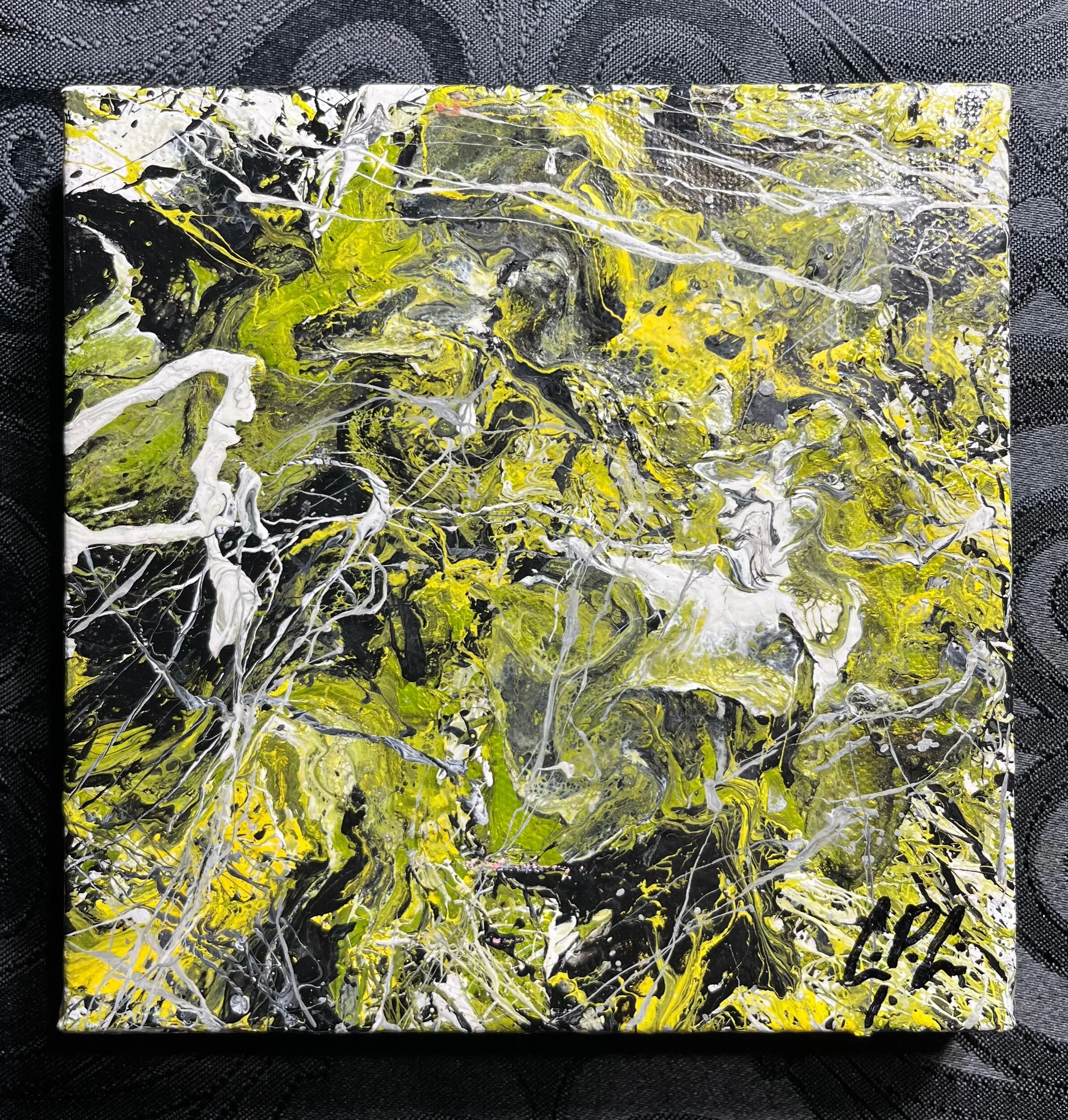 A64B977B-730F-4EDB-9B28-FDC795E3315B