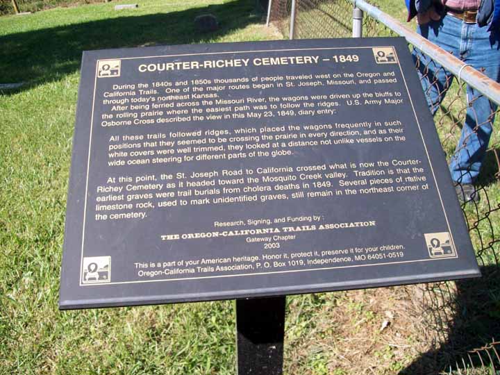 Courter-Richey Cemetery.jpg