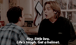tumblr_oflyv63A5H1qhjvxzo10_r1_250.gif