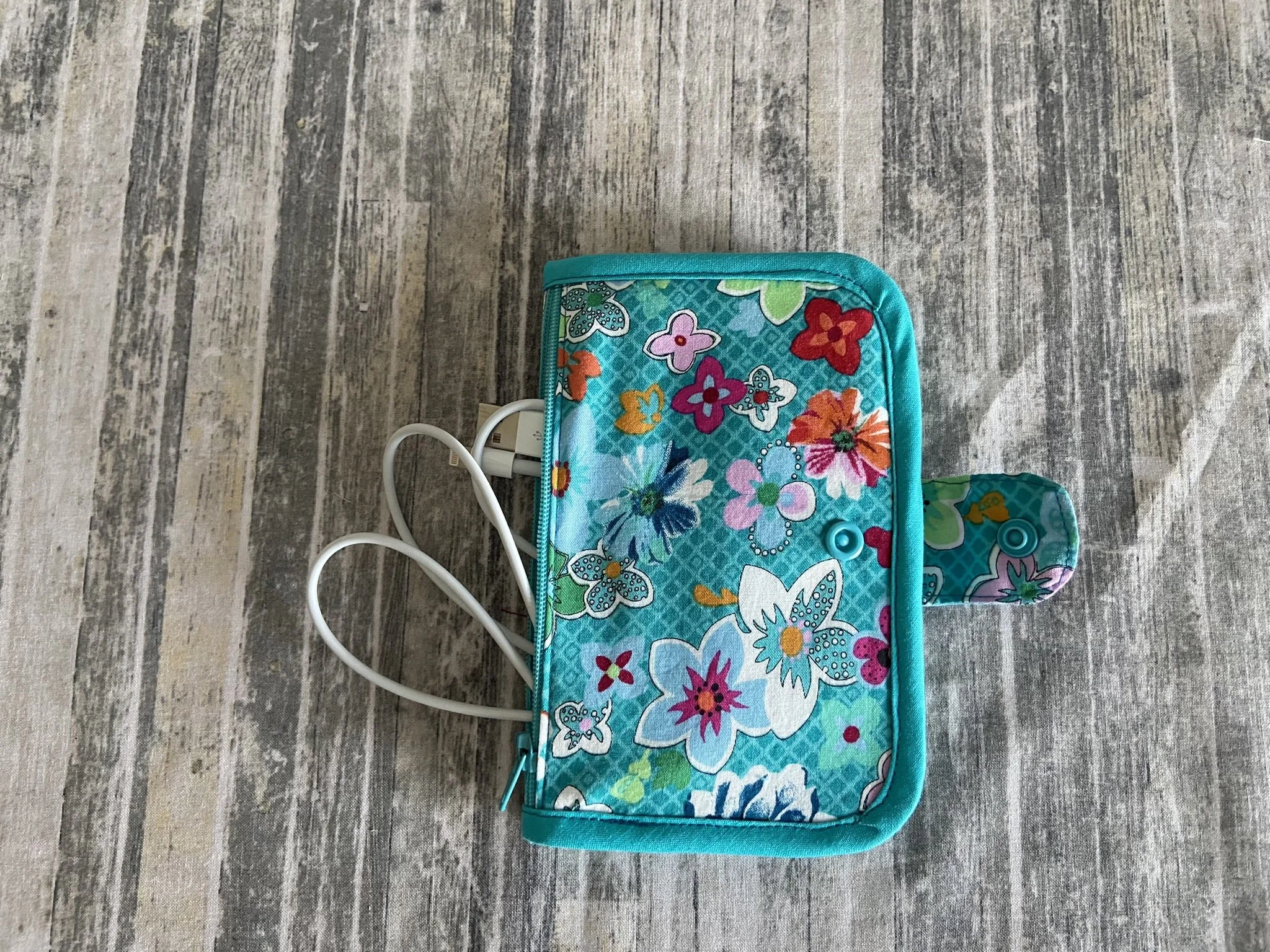 Field Notes Turquoise Flowers (5).JPEG