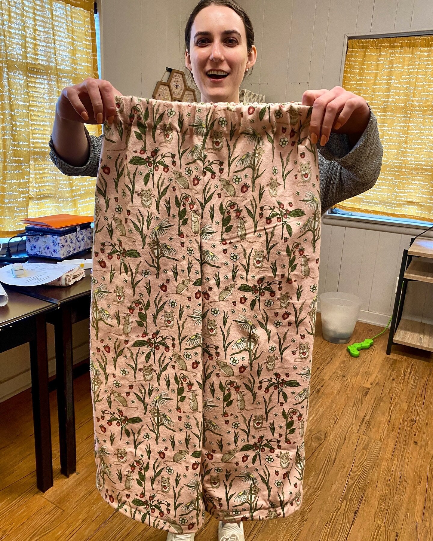 Aren&rsquo;t these capris jammies cute?! Em made these with the @patternsforpirates #walktheplankpjs pattern. We love this free downloadable pattern! #sewsomeloungepants #howdoyousewpants #whomademyclothes