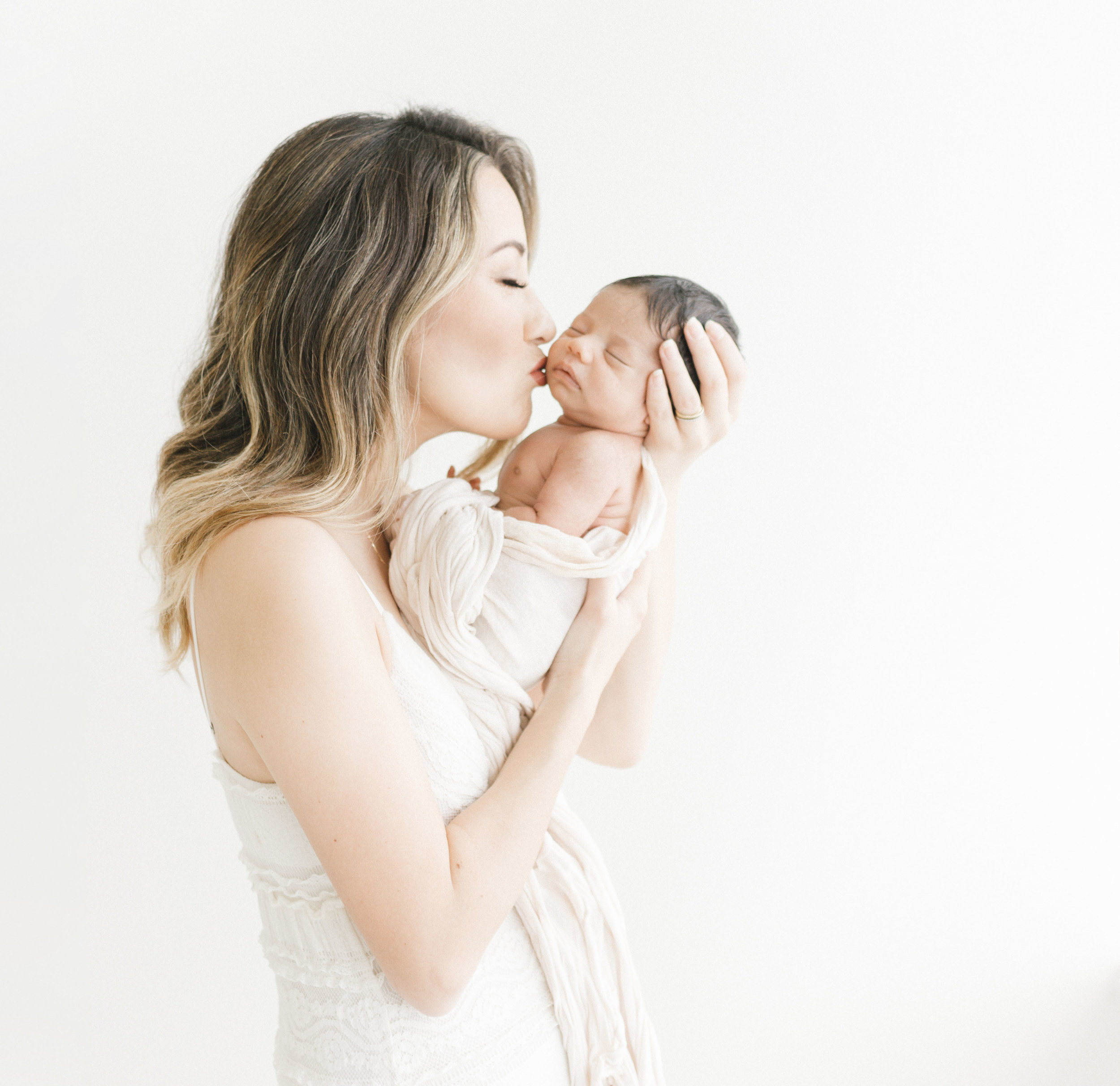 Baby Wearing Wraps: Solly Baby, Moby Wrap, and More!