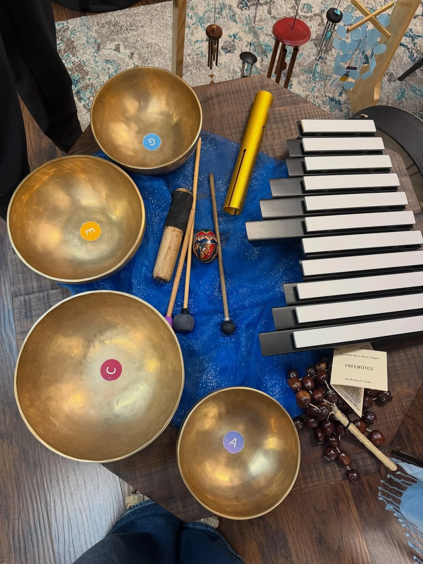 Day Two of Level 2 Sound Healing training ✨

Building on yesterday&rsquo;s work with drums, today we explored the resonance of crystals bowls, Himalayan bowls, and the layered elements that create a full sound bath experience.

Each vibration, each t