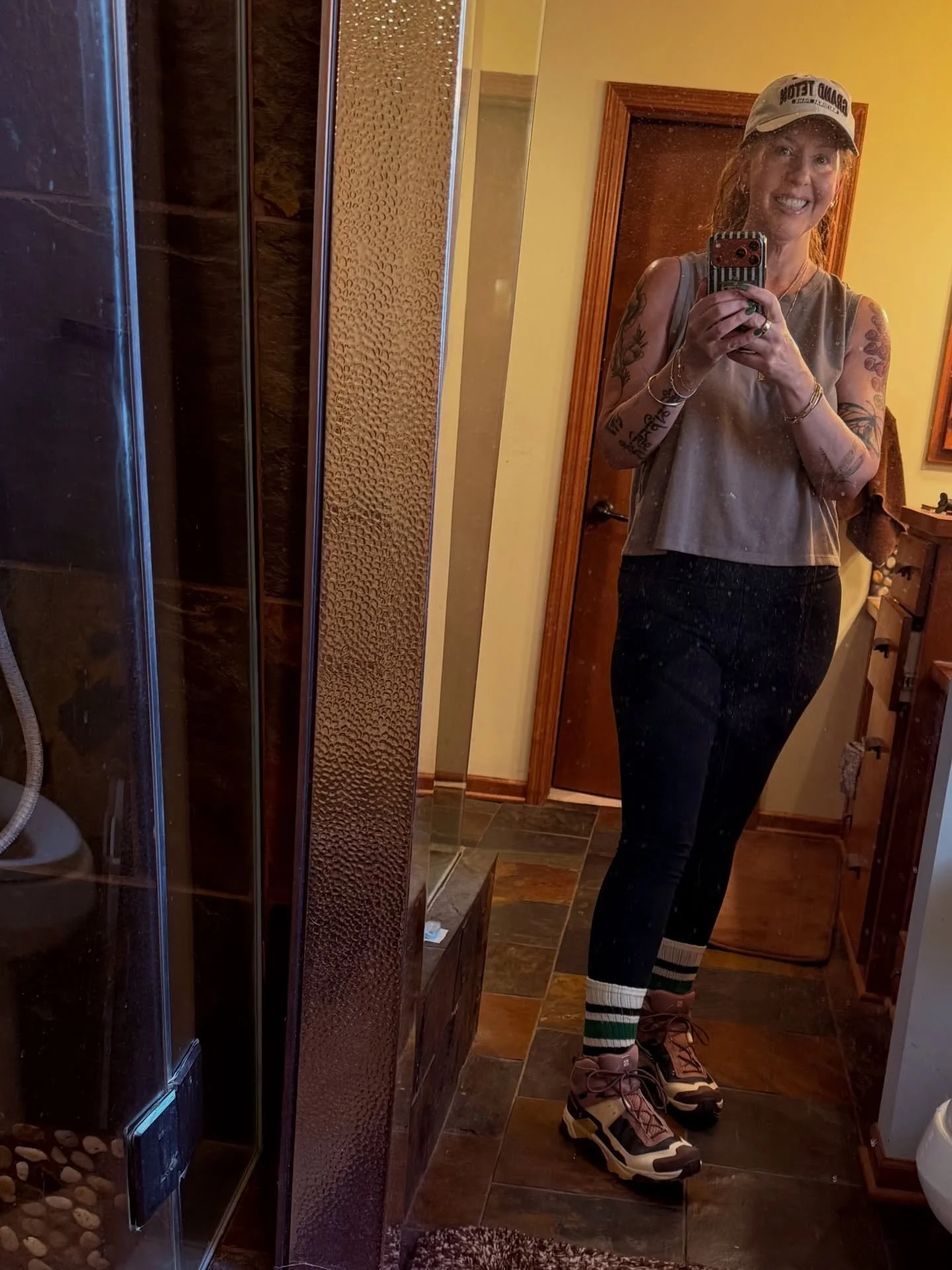 Spring is my season, and today felt like coming back to life. 🌷

I started the morning outside, journaling with my dogs, birds in the background, slow and simple. Did a little reset at home, cleaned, organized, and put out some of the outdoor furnit