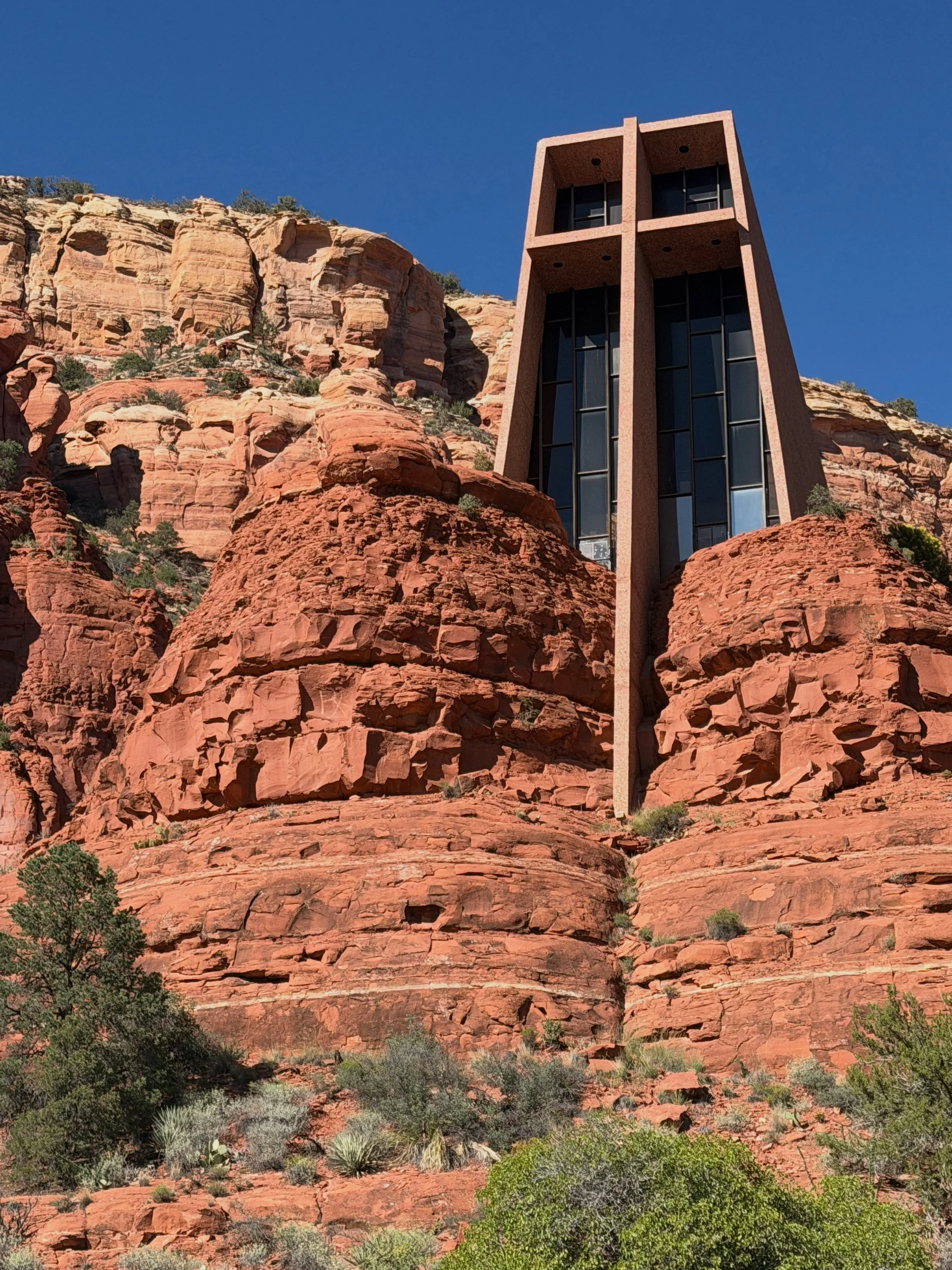A little hiking today of Bell Rock and The Holy Chapel. 🏜️✨