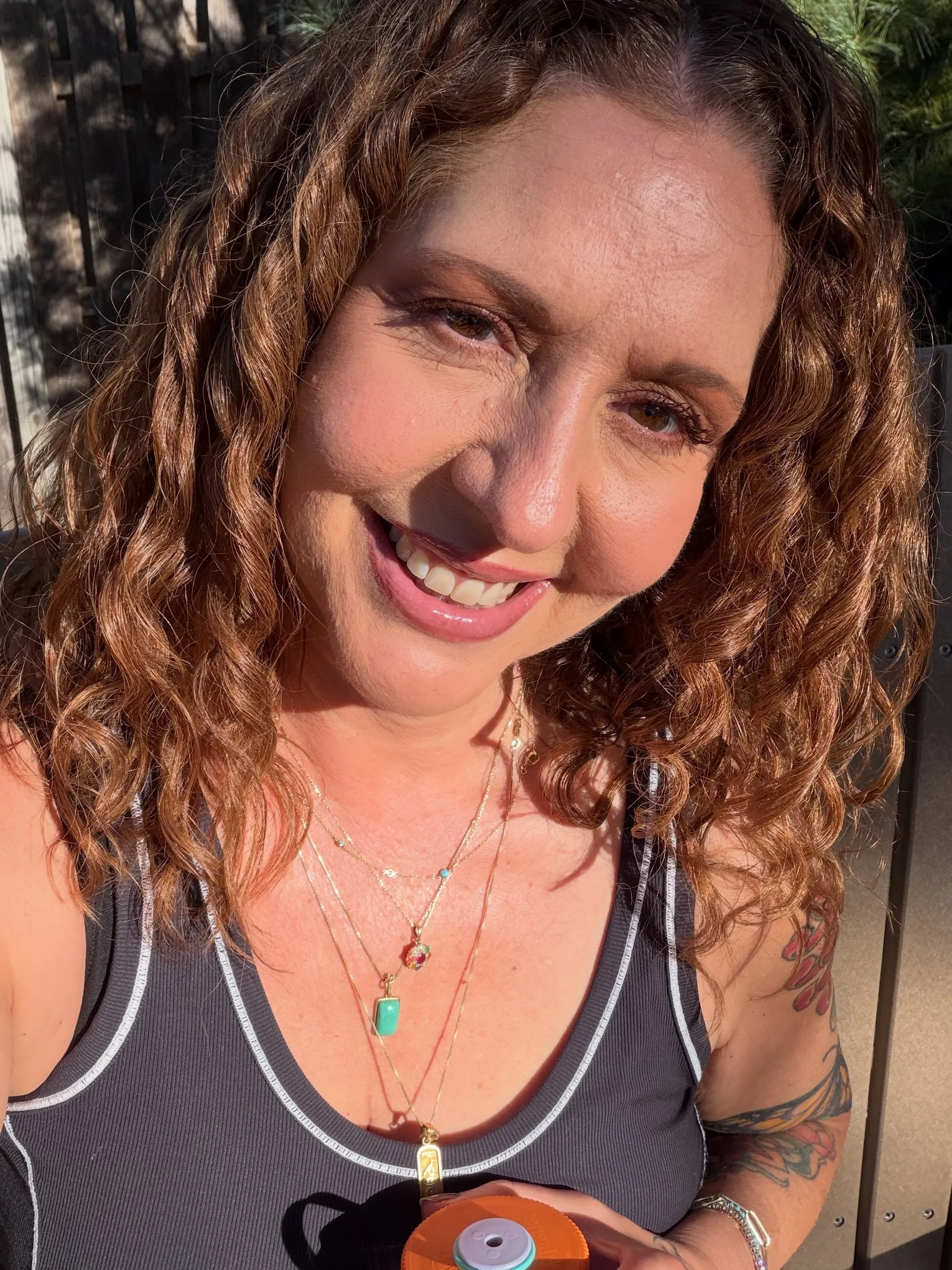 ✨
A little day in the life lately ✨

Started the morning teaching for a nonprofit organization, then drove across town to teach my new Wednesday restorative yoga class.

Spent a little extra time at the studio afterward chatting, connecting, and enjo
