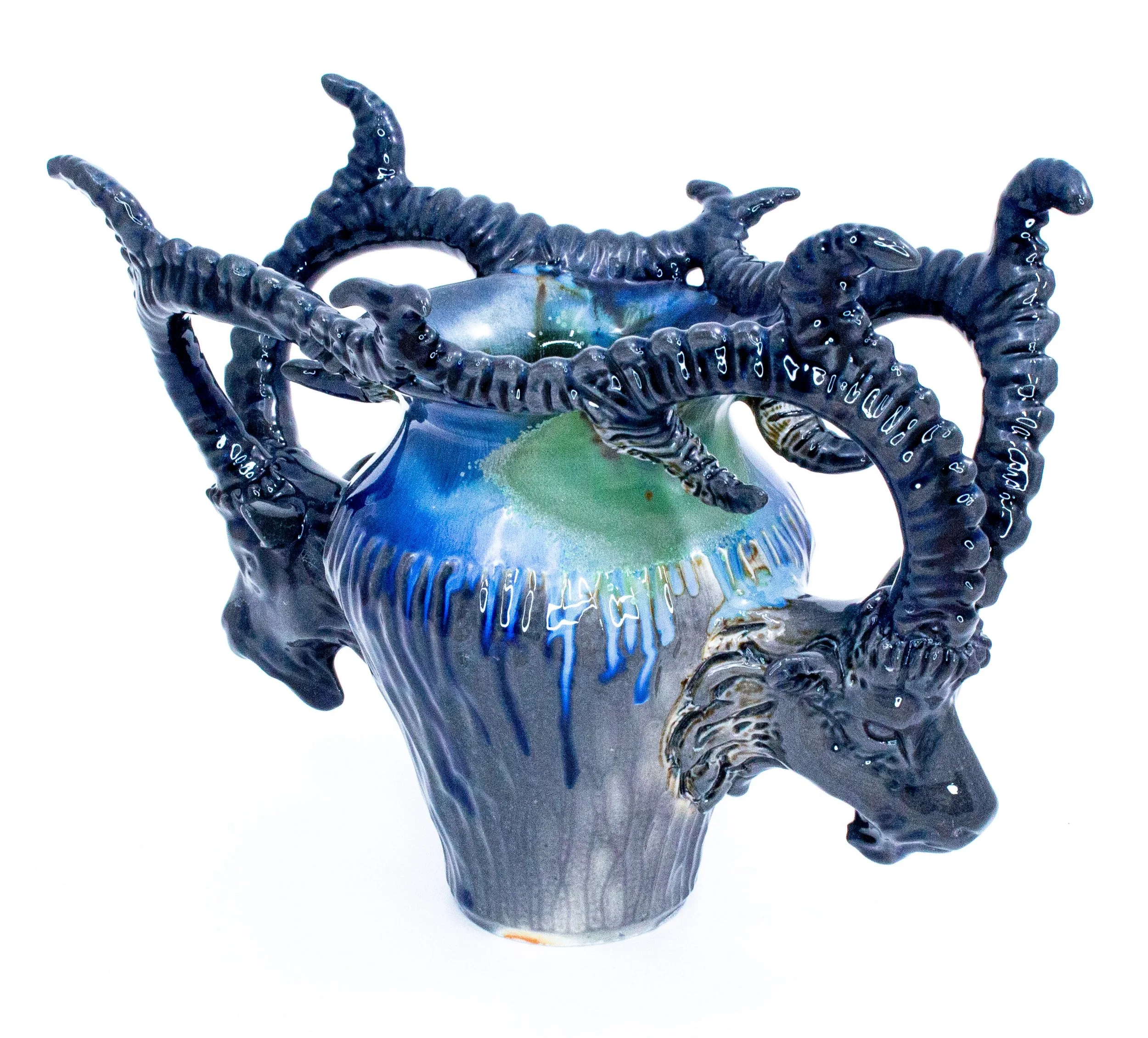 goat vase -full soda92.jpg