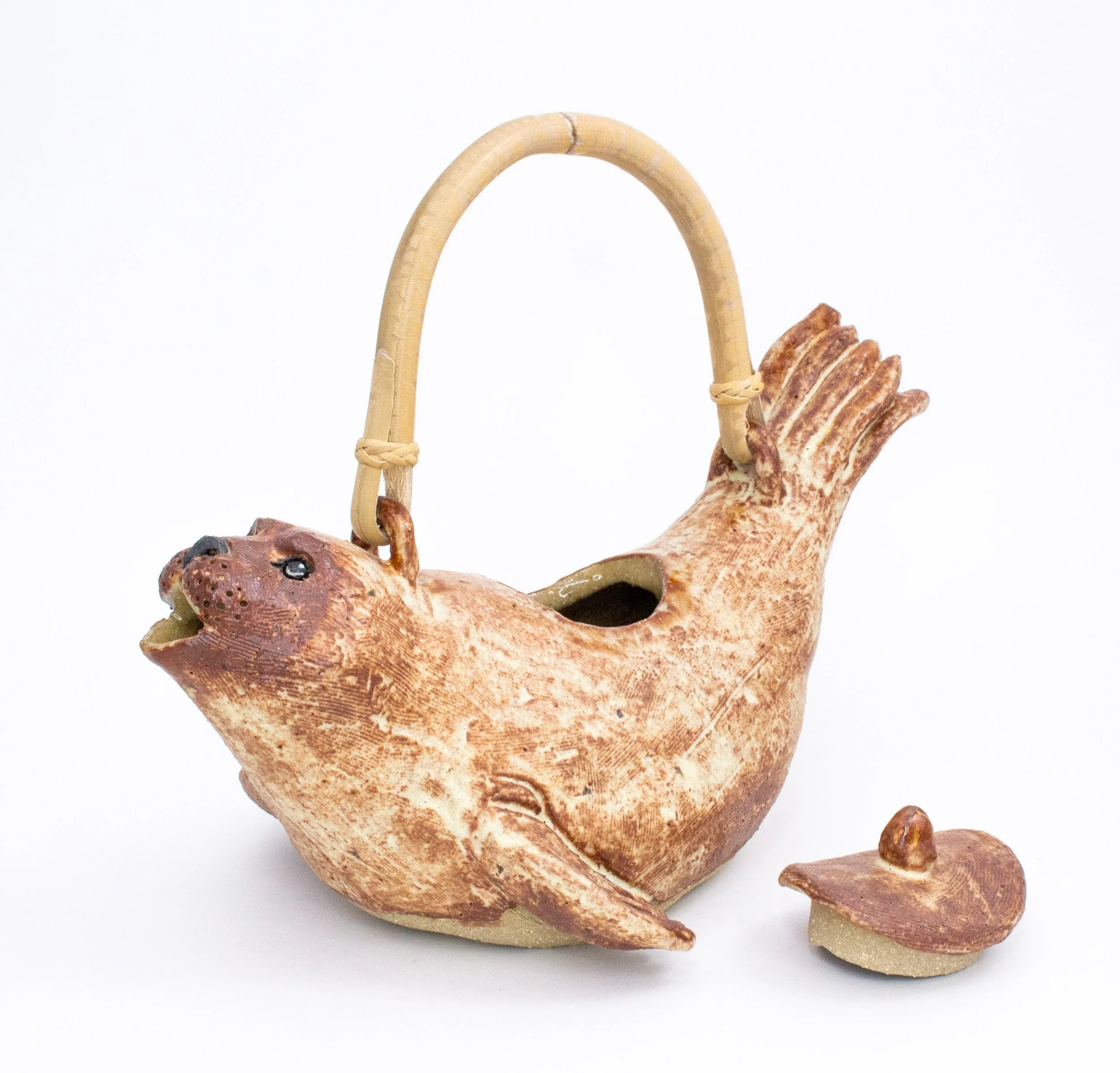 seal teapot68.jpg