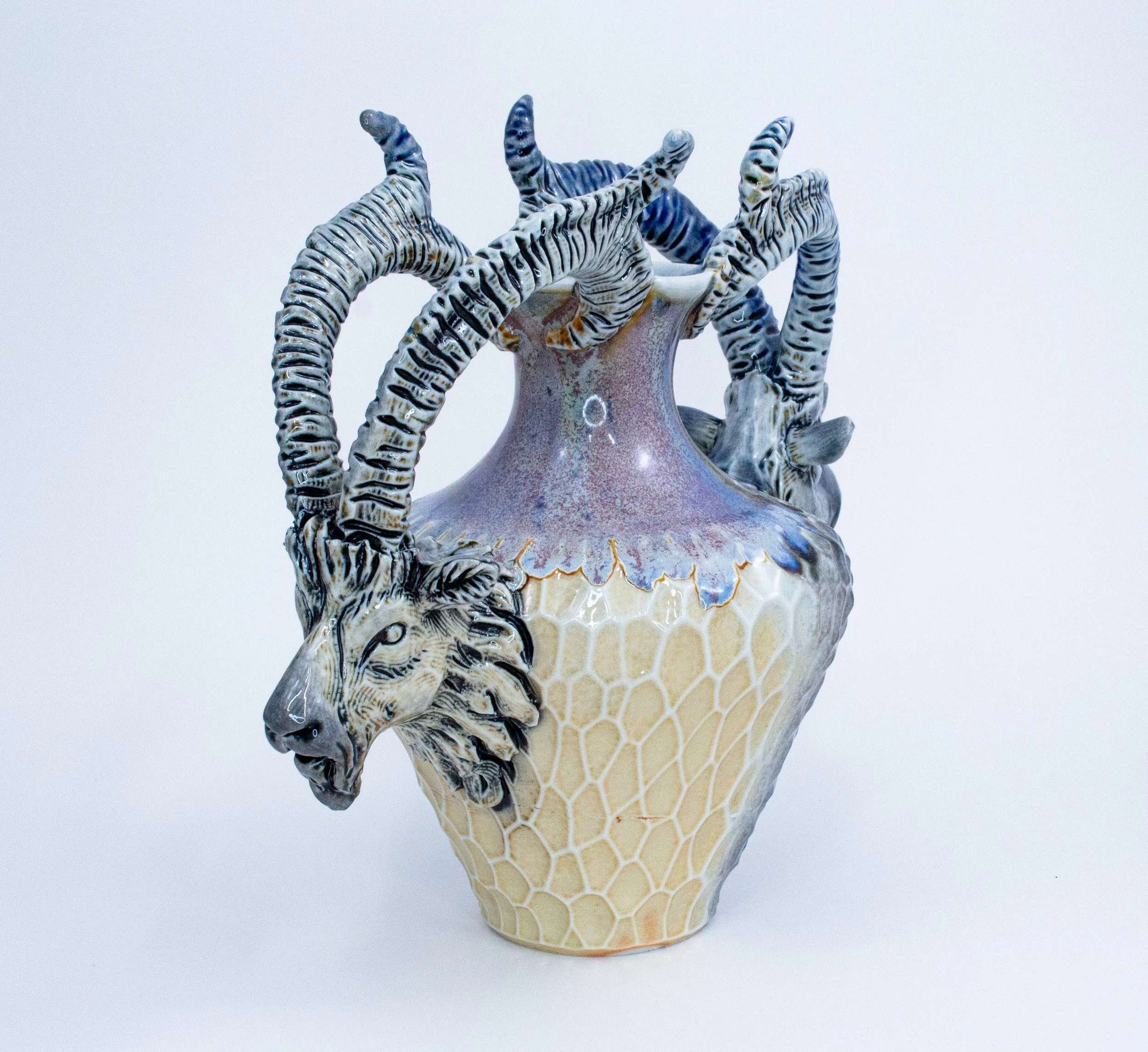 goat vase -lavendar00.jpg