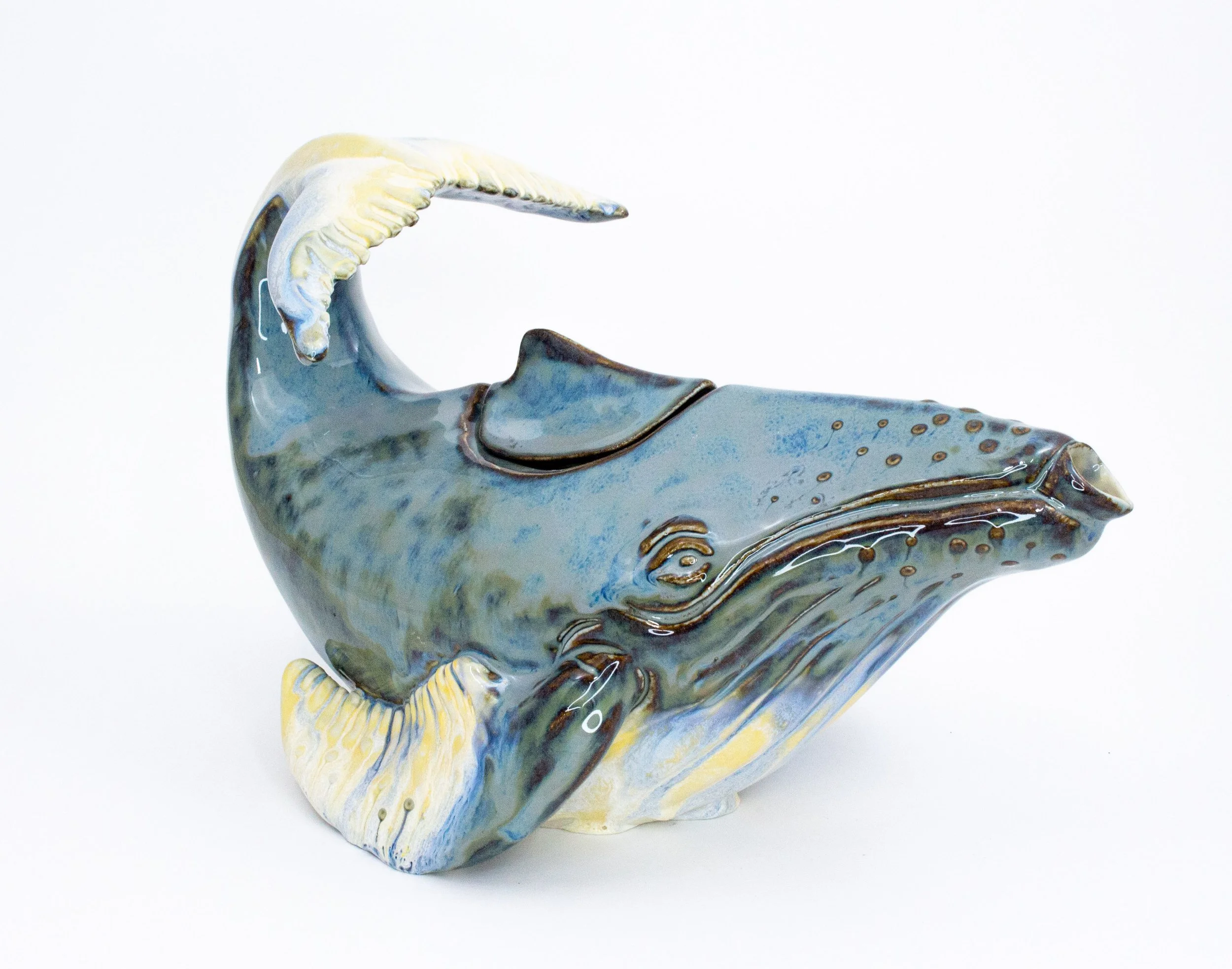 whale teapot57.jpg