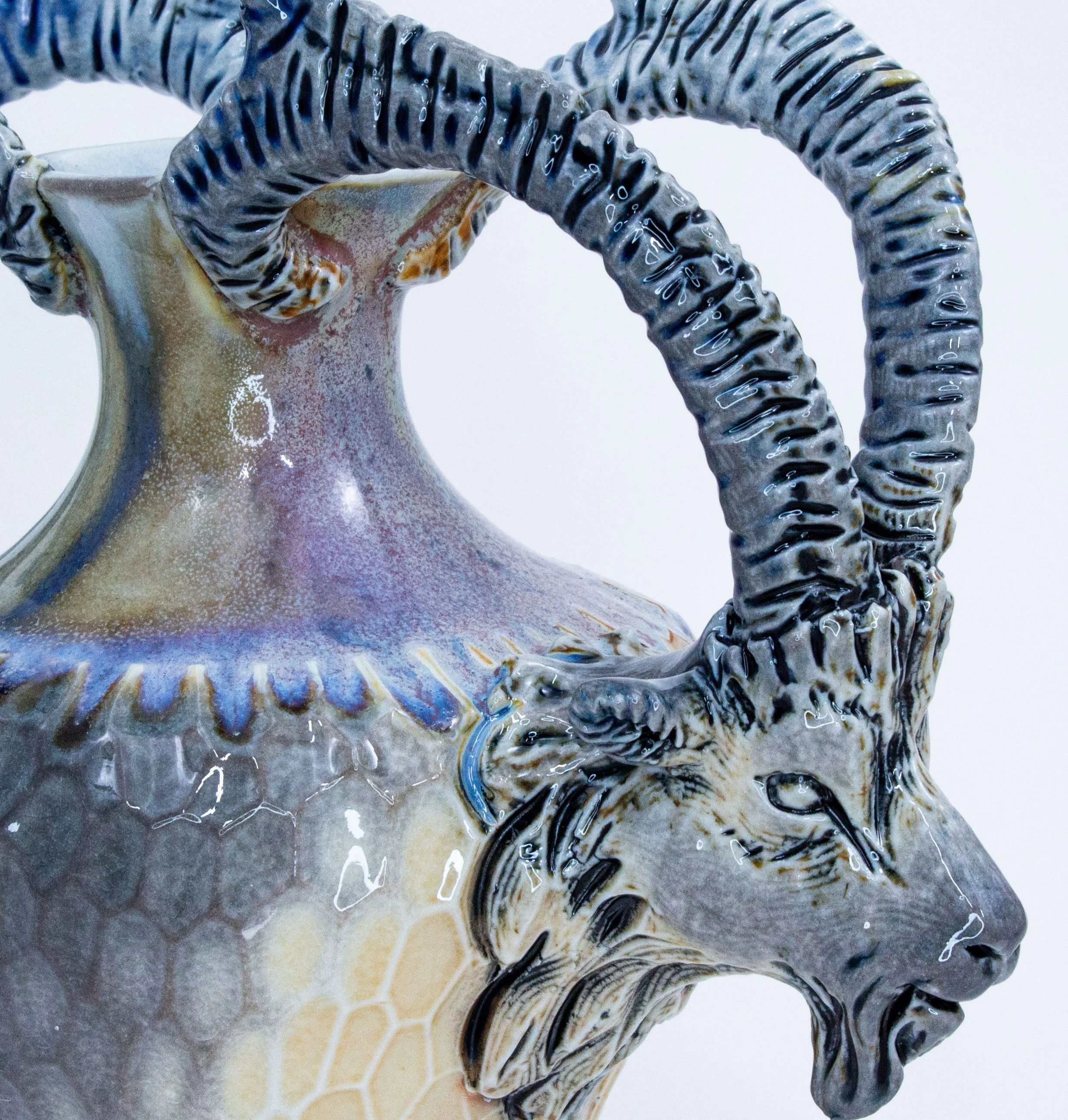 goat vase -lavendar01.jpg