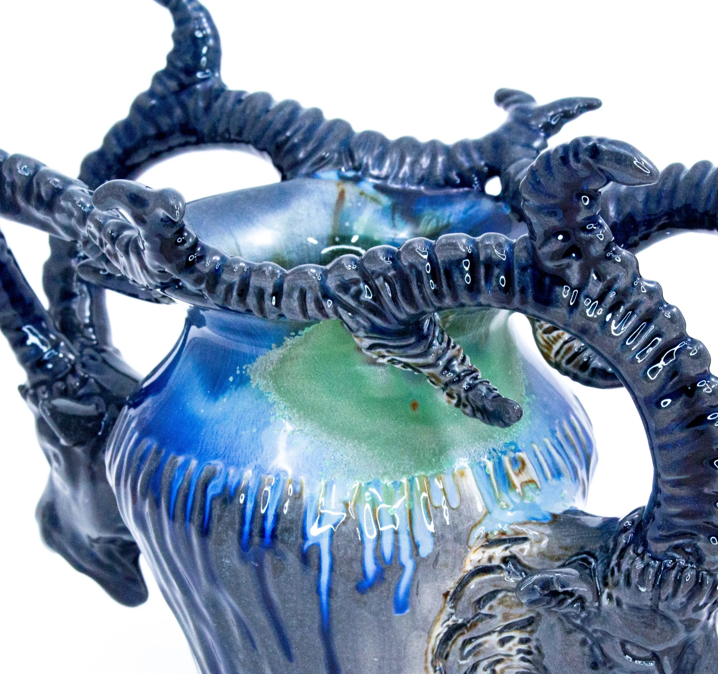 goat vase -full soda95.jpg
