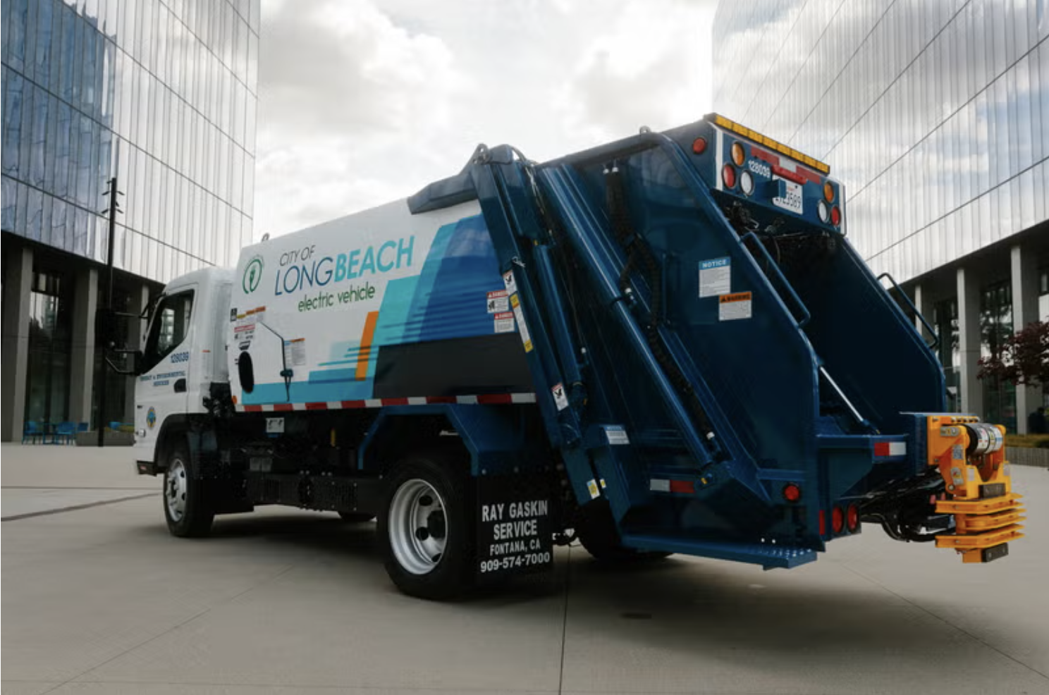 In Long Beach, Trash Trucks Will Pick Up Garbage Without Polluting Our Air