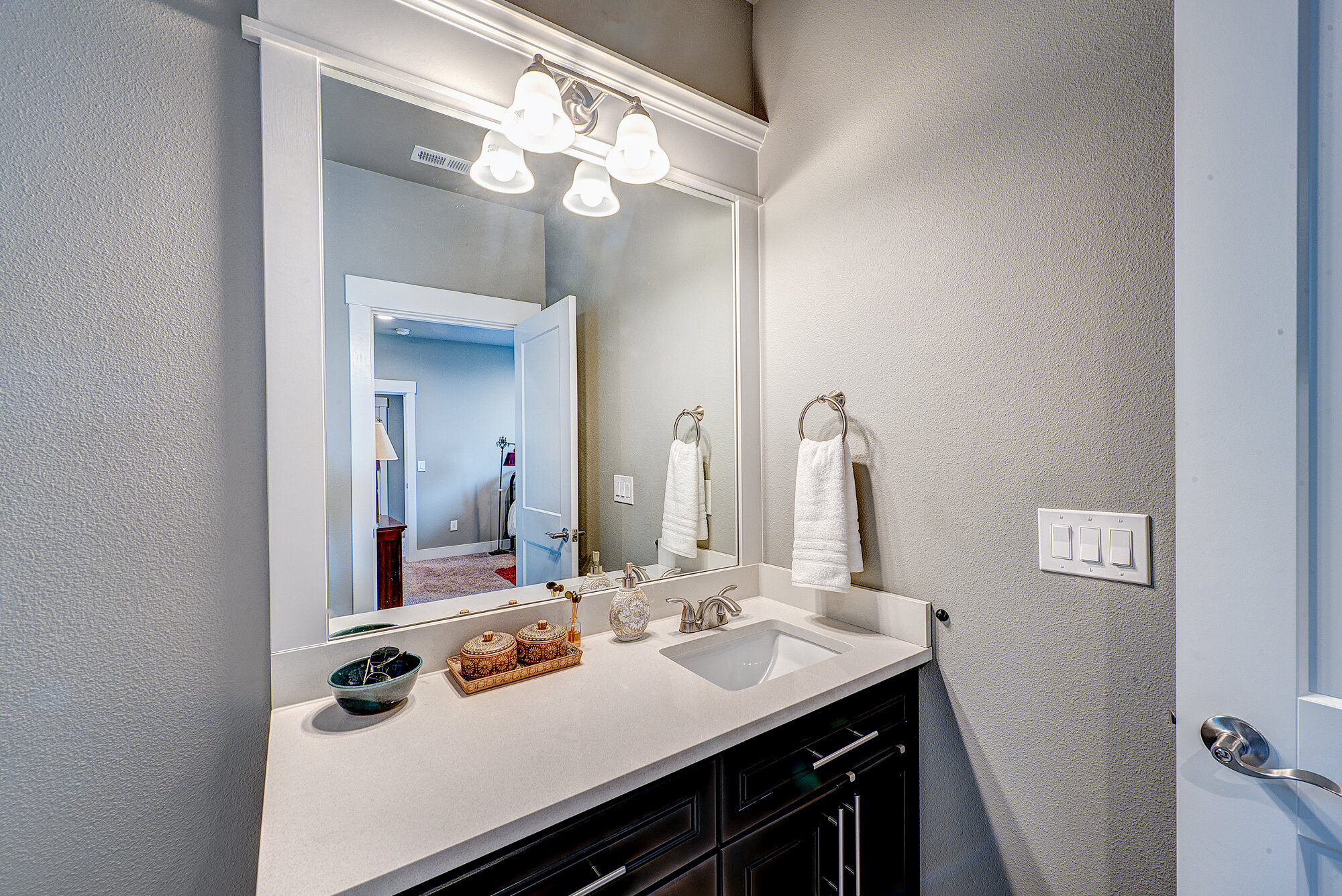 9c-m-bath-2.jpg