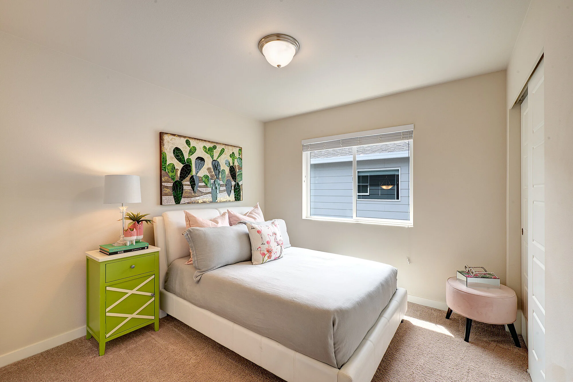 10-bedroom-2.jpg
