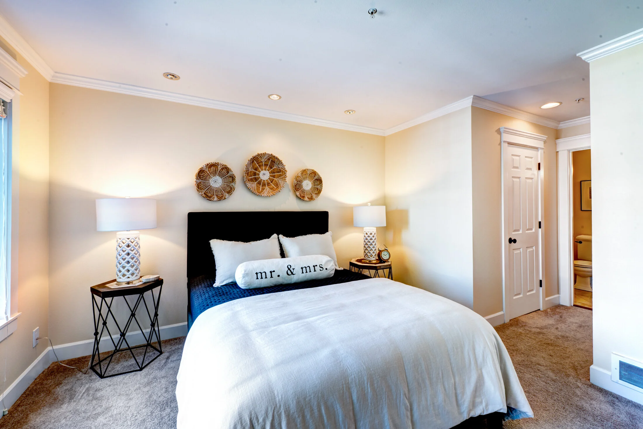6b-main-bedroom.jpg