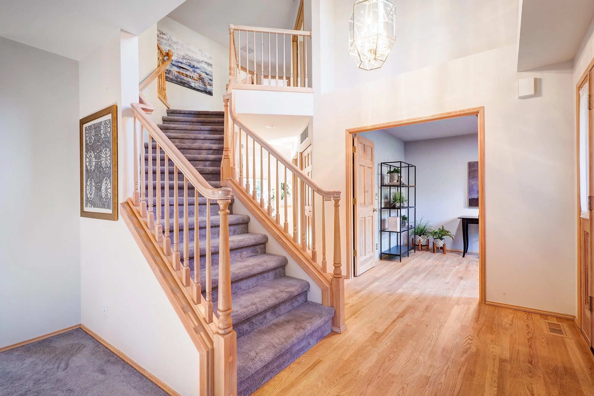 1a-entry-stairs.jpg