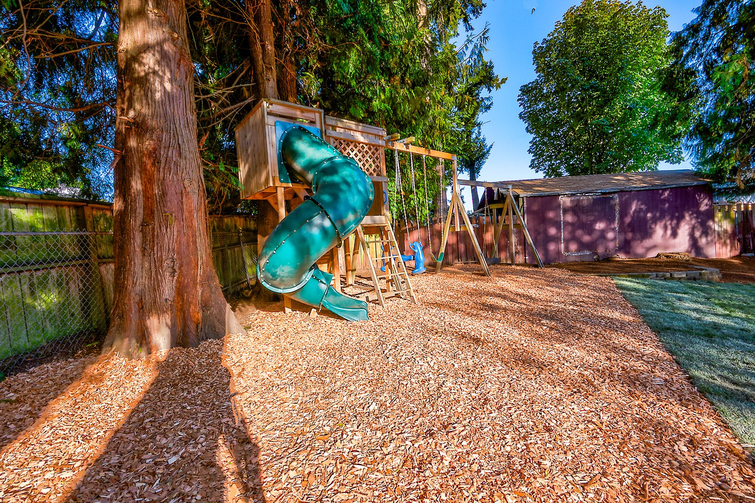20b-backyard-play-toy.jpg