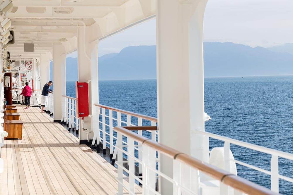 Three laps around the Promenade (Deck 3) equals one mile: It’s a relaxing way to pass the time at sea, especially when the weather is nice.