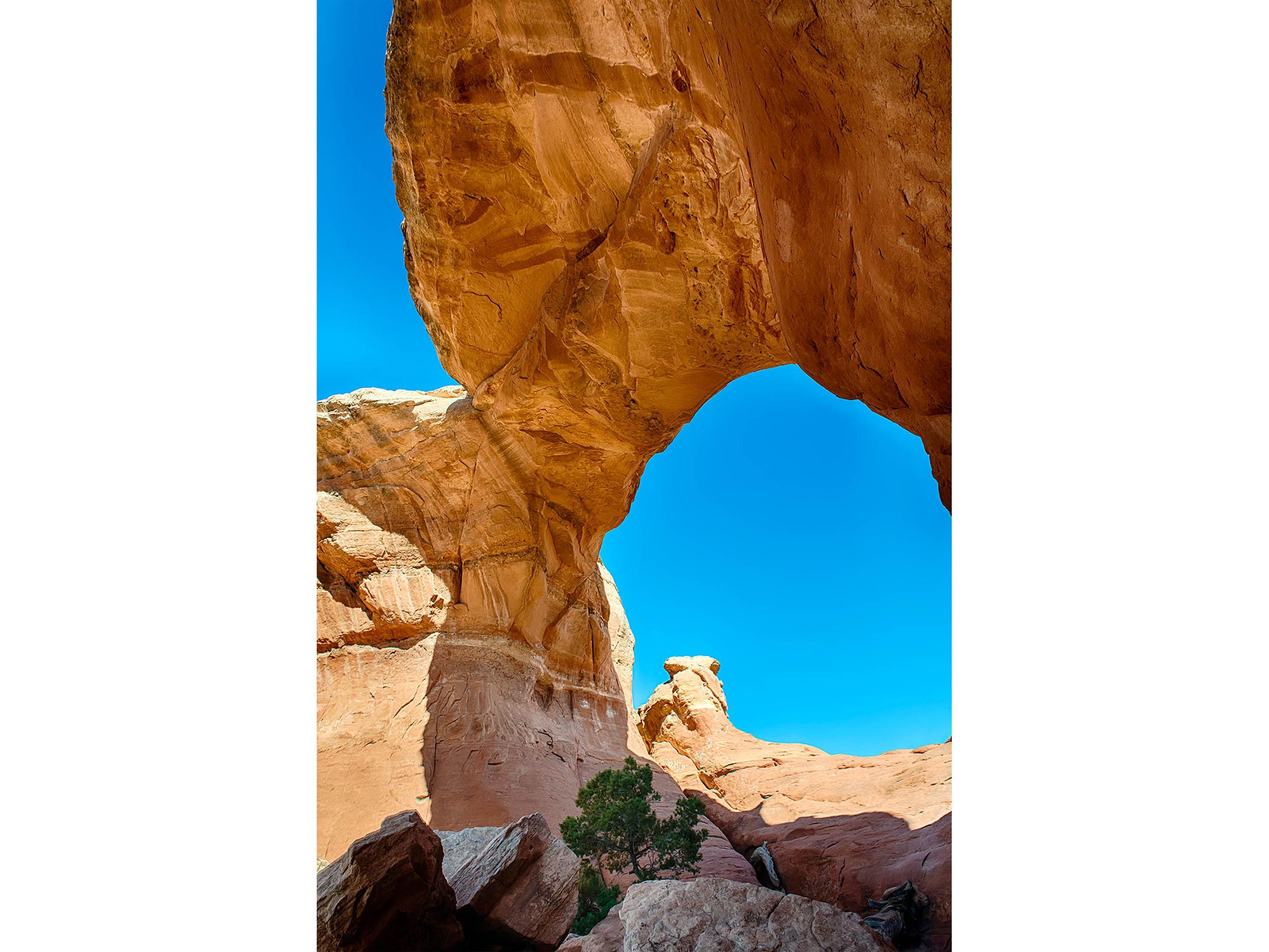 Broken Arch Close-up Color 2 .jpg