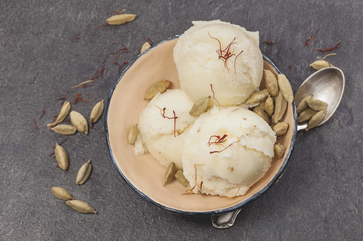 ghinghinelli-zafferano-bio-gelato.jpg