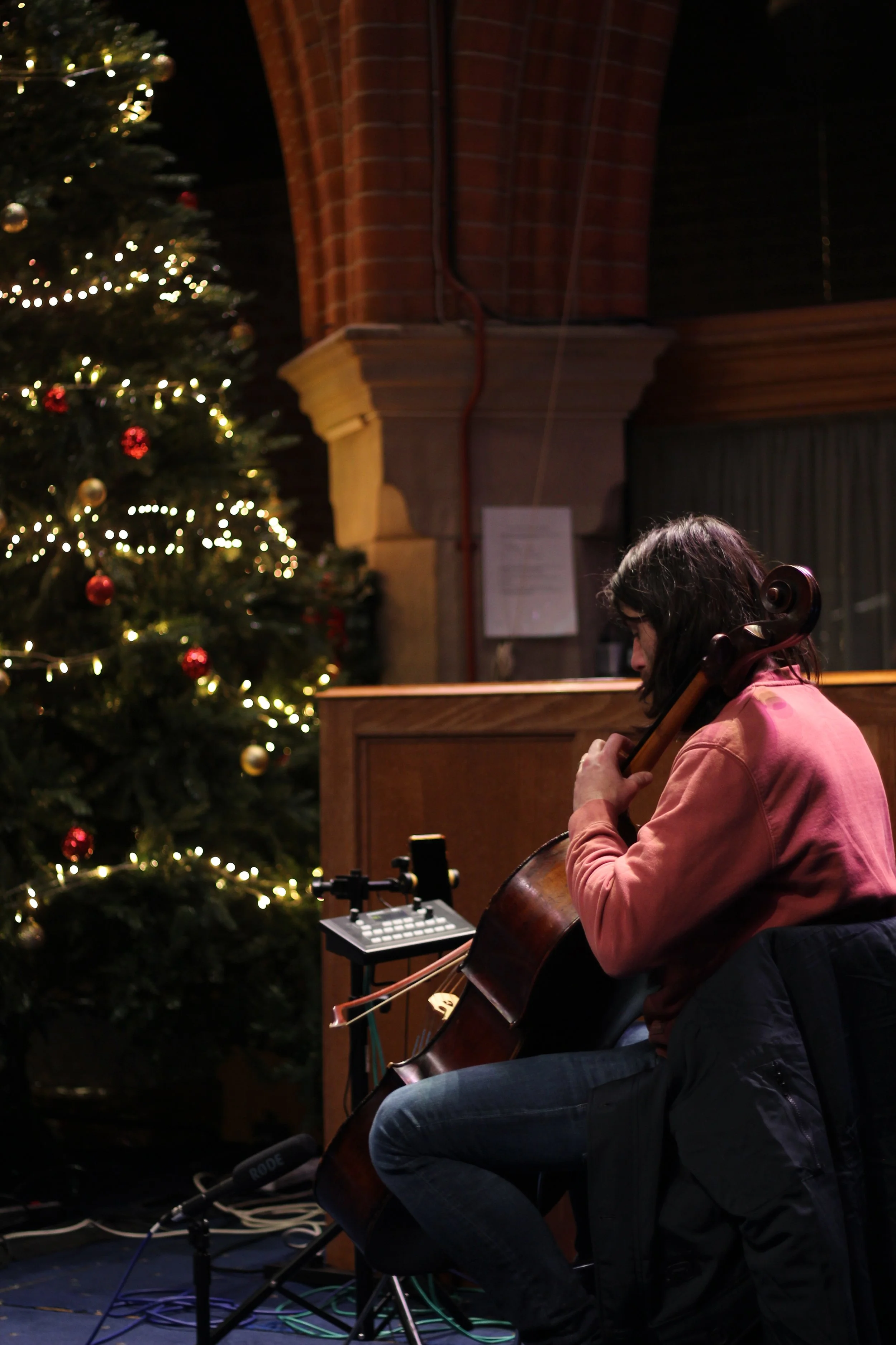 WorshipChristmas23_4215.JPG