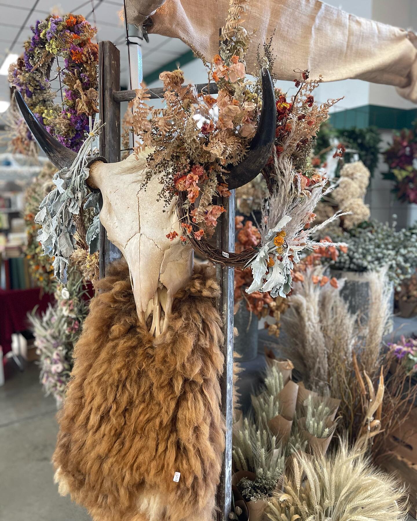 So happy to be back for another year @goathillfair! Friday and Saturday 8-4pm at the Santa Cruz County Fair grounds. Lots of great vintage finds, gifts and dried flowers of course!