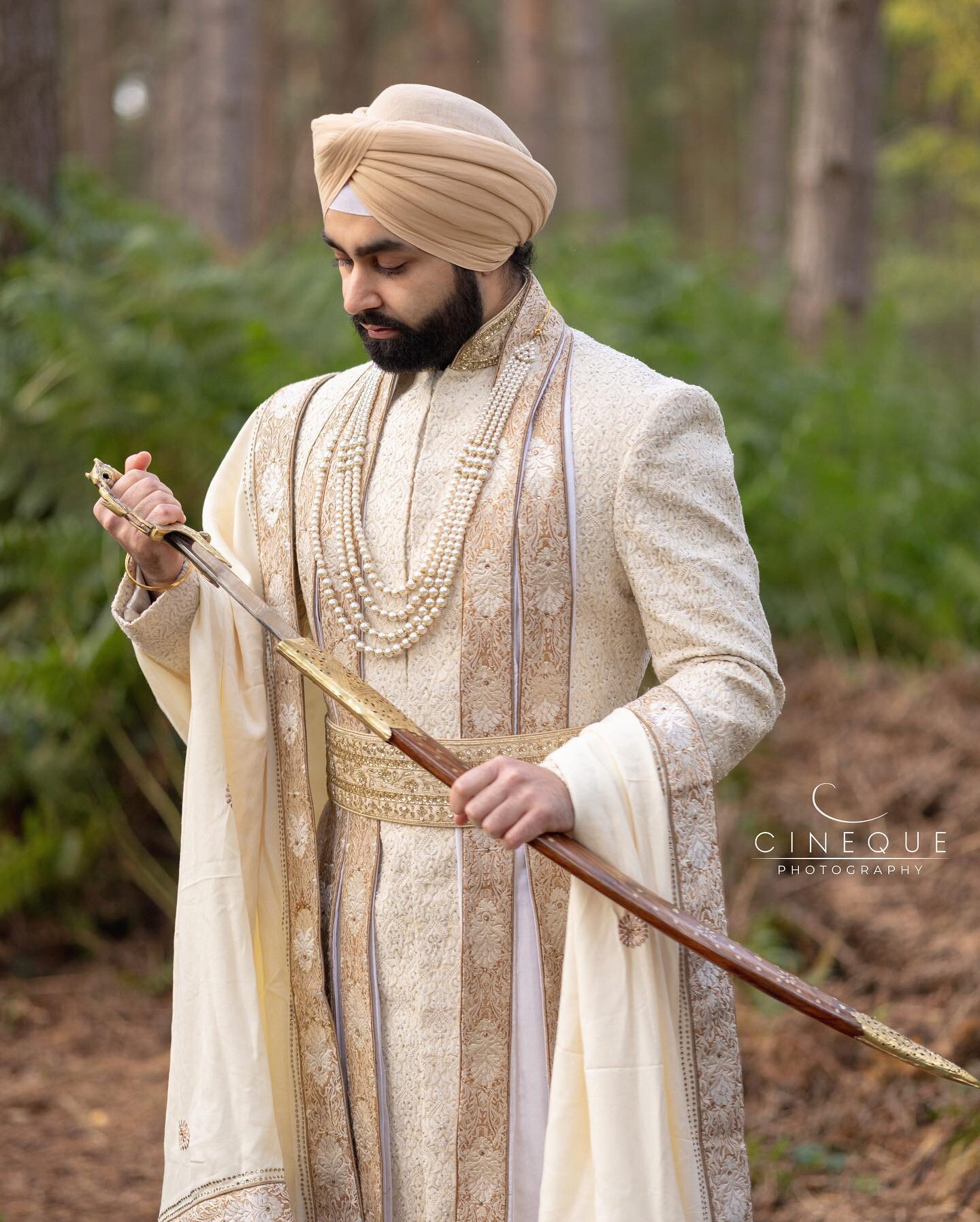 3/3 - The final set of this collection! We had great fun capturing these groom portraits! Be sure to check out the last posts to see the full set! #CinequePhotography