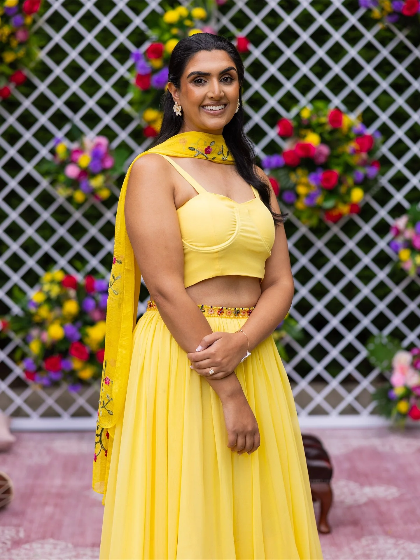 💛✨ Golden glow &amp; happy vibes only! Avneet shining bright at her Maiyan, perfectly matching @auraevents.uk dreamy floral backdrops 🌸🌼 #CinequePhotography