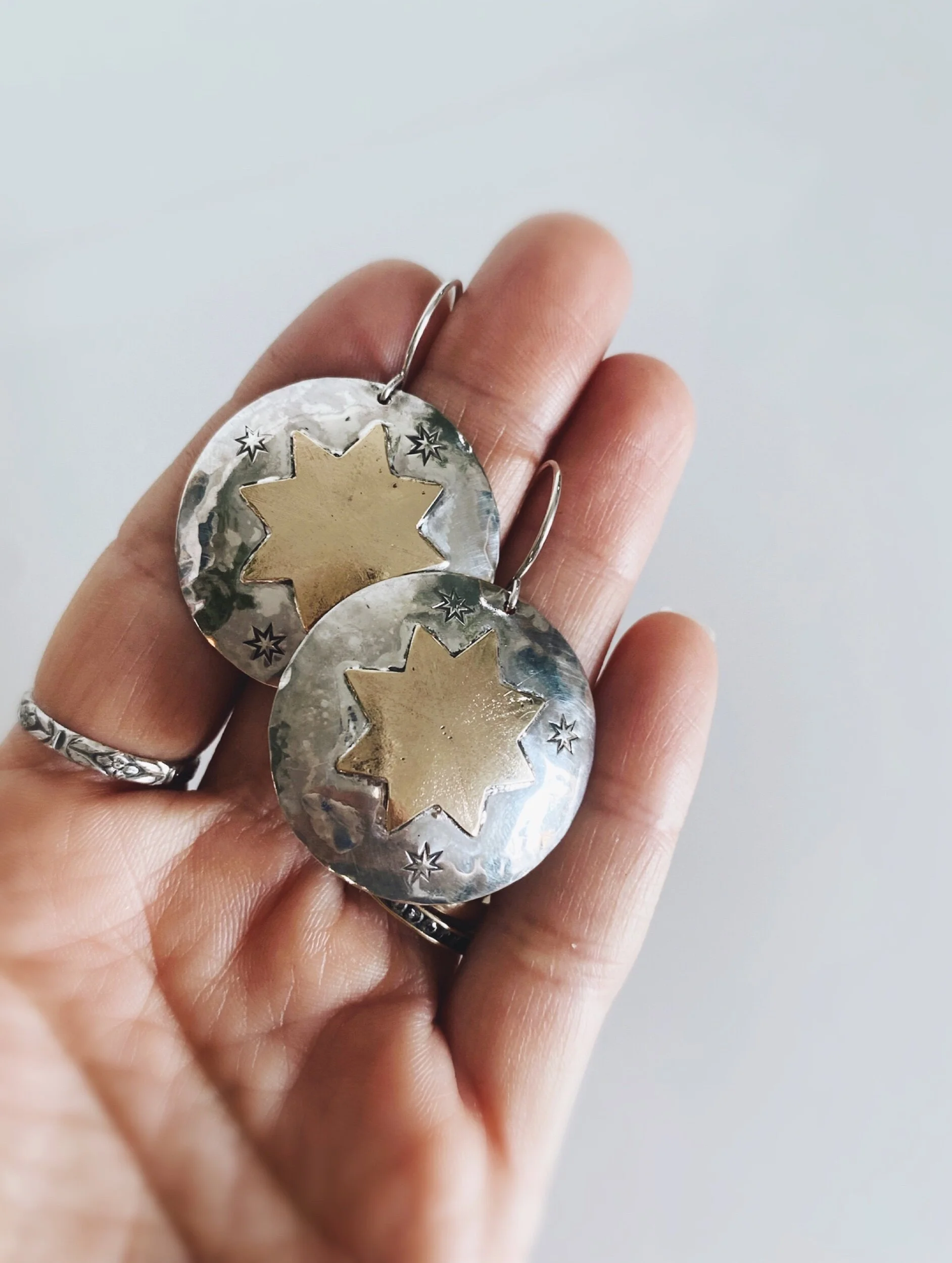 F0C1E80E-2D64-43B5-BAEF-D7A2C87652FB