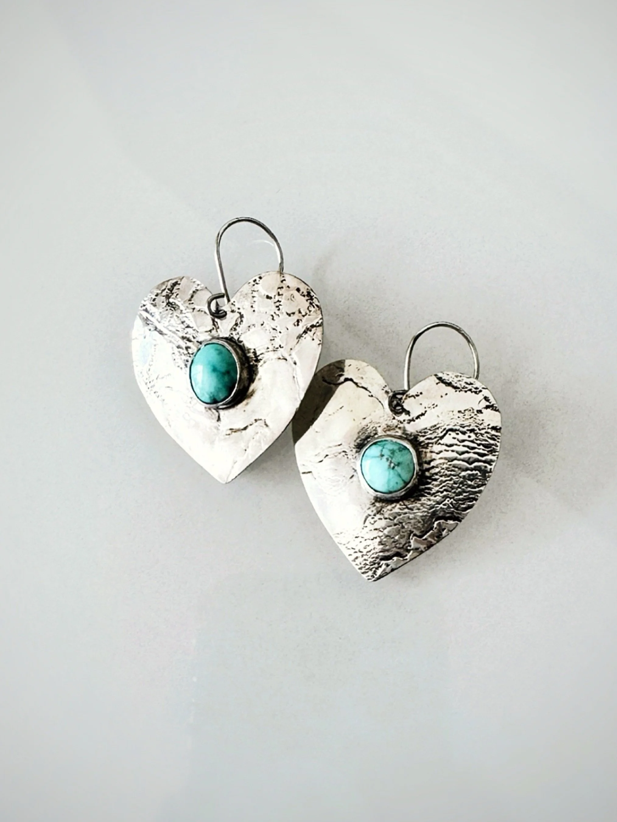 Golden hill Turquoise hearts &bull;&bull;
.
.
.
#turquoise #turquoiseearrings #canadianmade #vancityhype