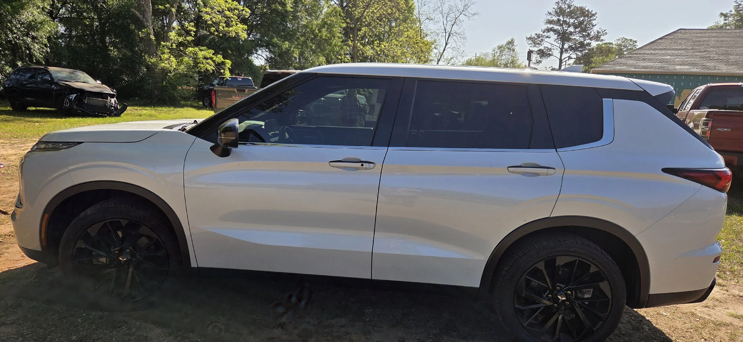 2023 Mitsubishi Outlander Black Edition Driver Side 