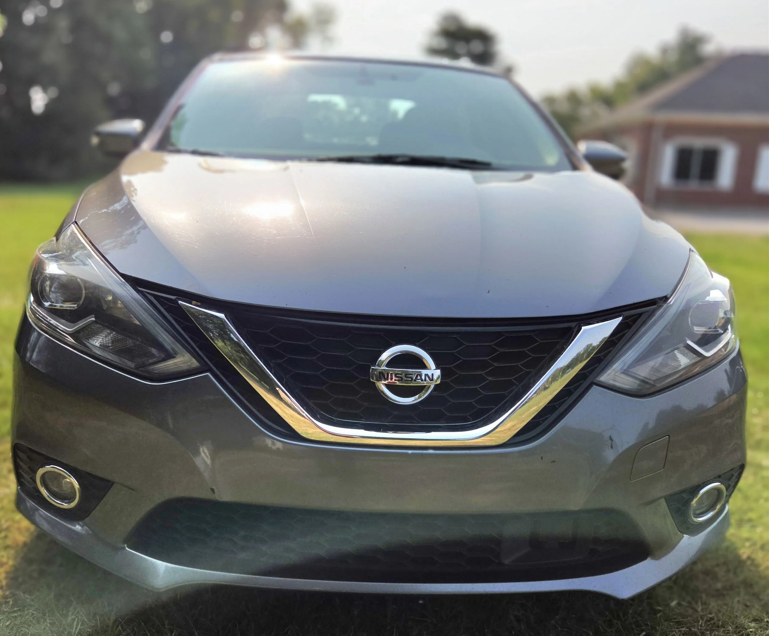 2019 Nissan Sentra SR Front View