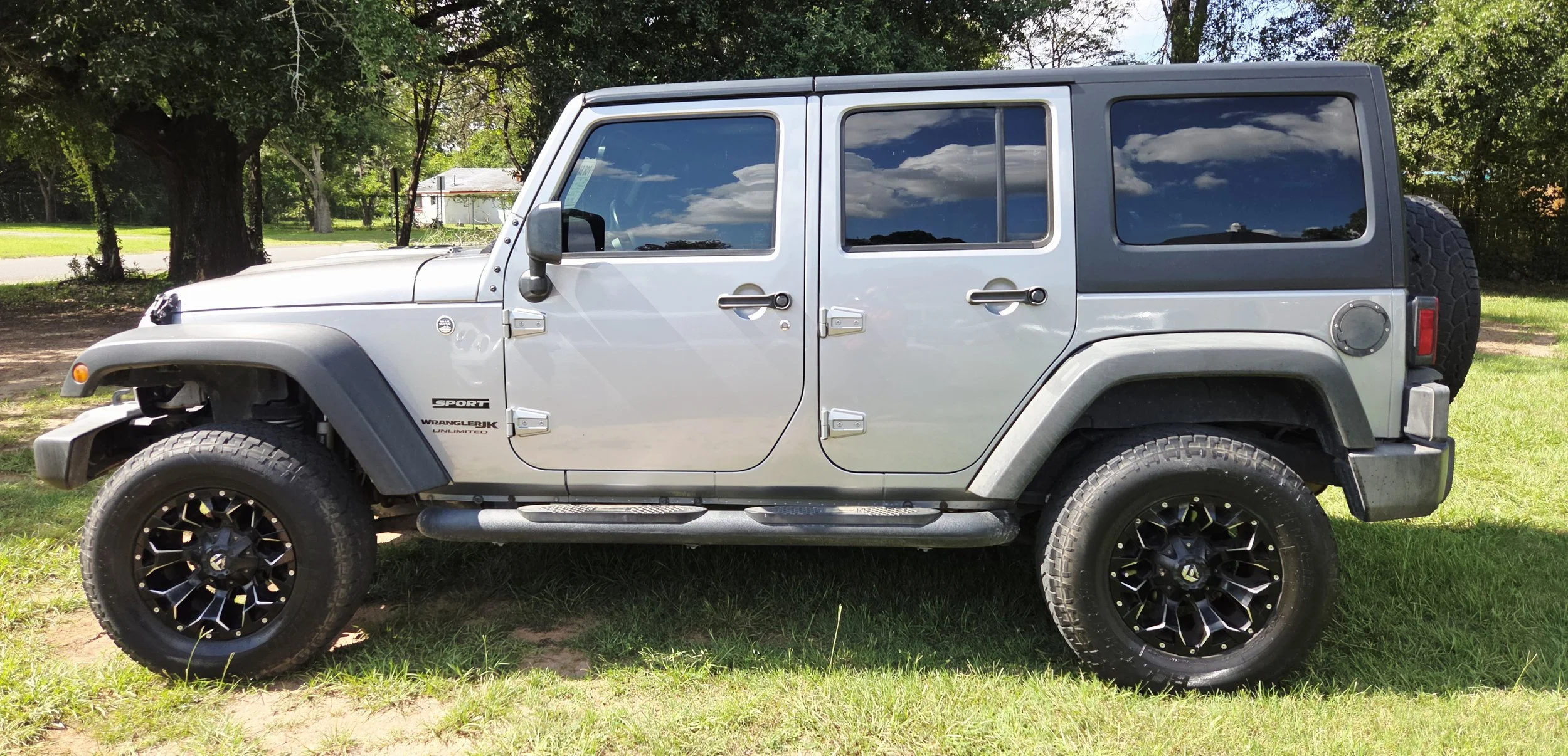 2018 Jeep Wrangler Driver Side View