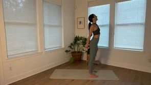  RISE AND SHINE. This practice is perfect to incorporate into your morning routine as a way to lubricate your joints, release muscular tension, and ground your energy. 15-Minute Gentle Flow + Deep Stretch 