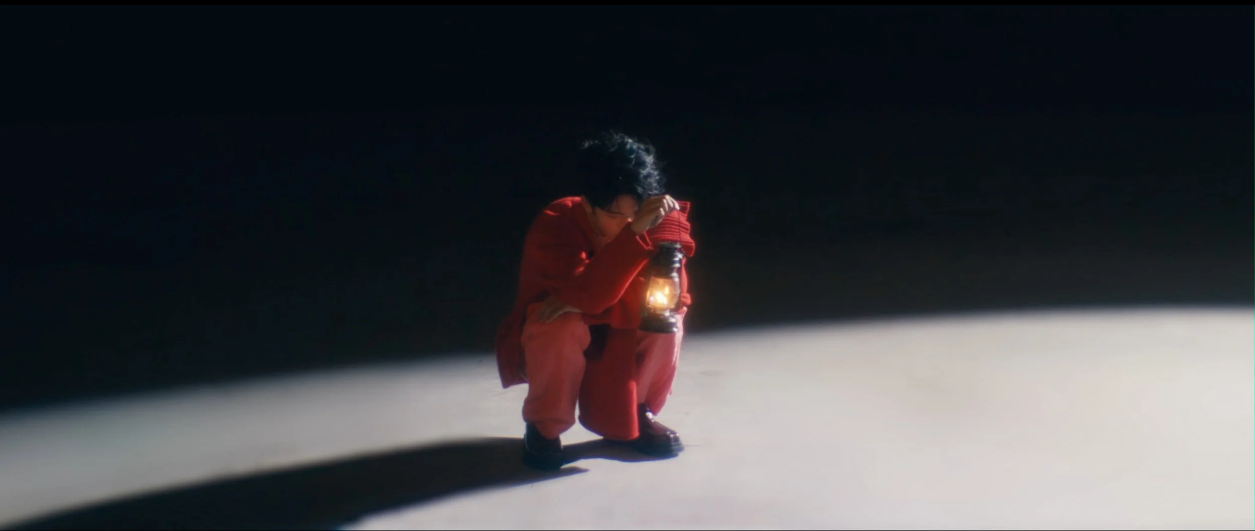 Just, Someone 称为 Lars Huang Official MV