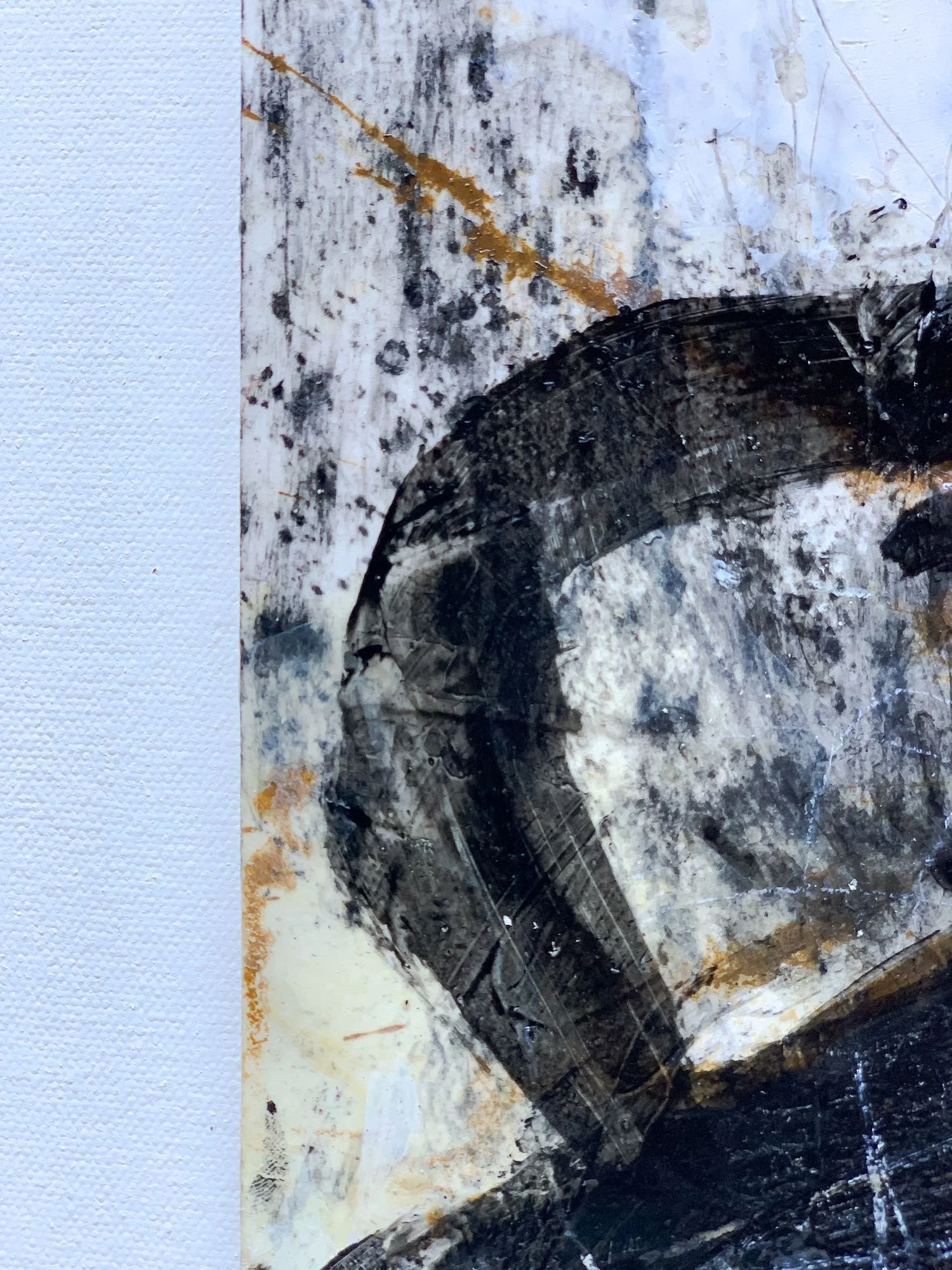 isolation-detail2.jpg