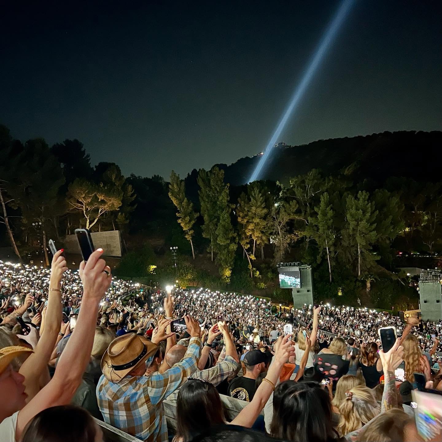 Hands up; lights up. Let&rsquo;s keep the good times coming.  #friendship #friends #family #chrisstapleton #zacbrownband #bringonthenewyear