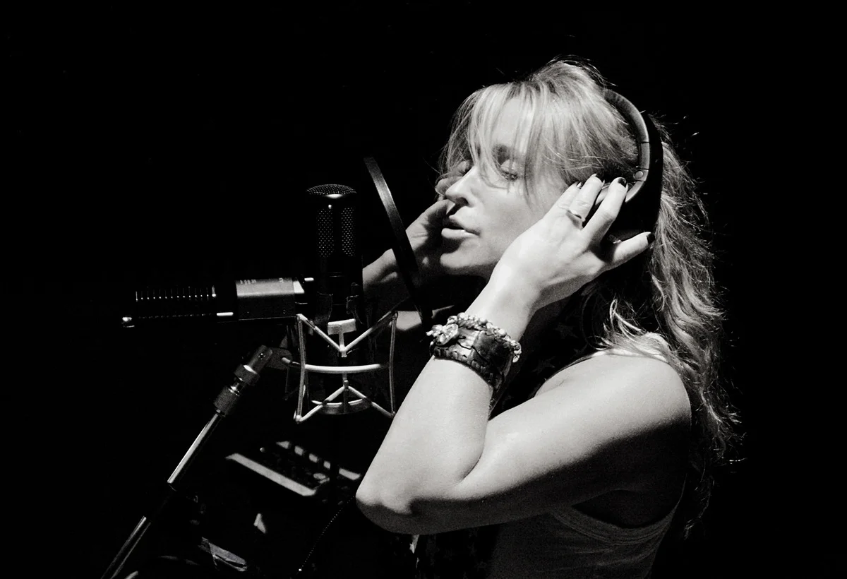 Heidi Newfield