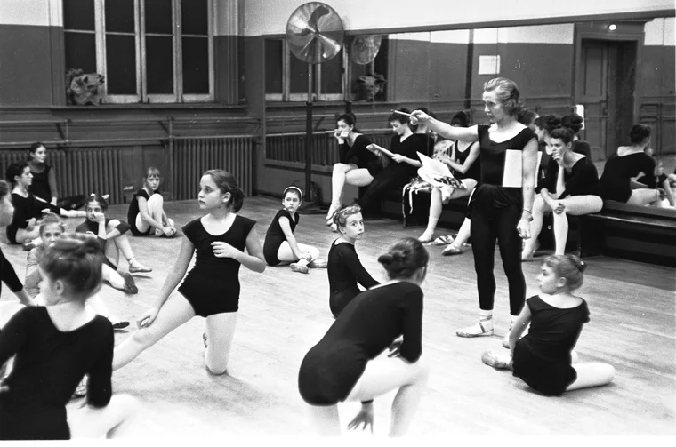 Episode 49: Differentiating and Developing a Voice within a Rigorous Dance Training Program