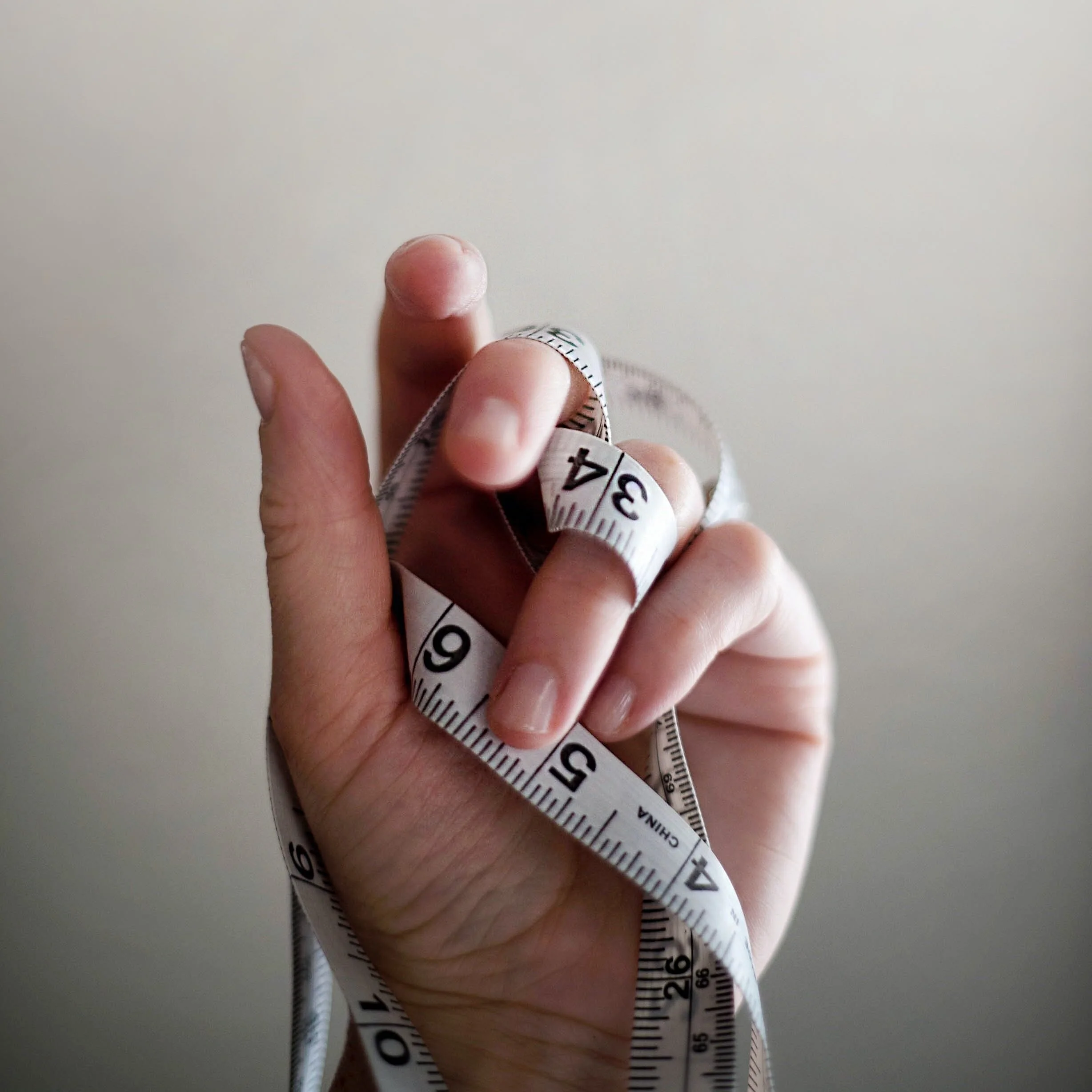 Episode 32: Eating Disorders 101Dr. Elisabeth Morray, psychologist&nbsp;and eating disorder specialist explains all the basics of disordered eating habits. What are eating disorders? Who is vulnerable to developing them? How are eating disorders tre…