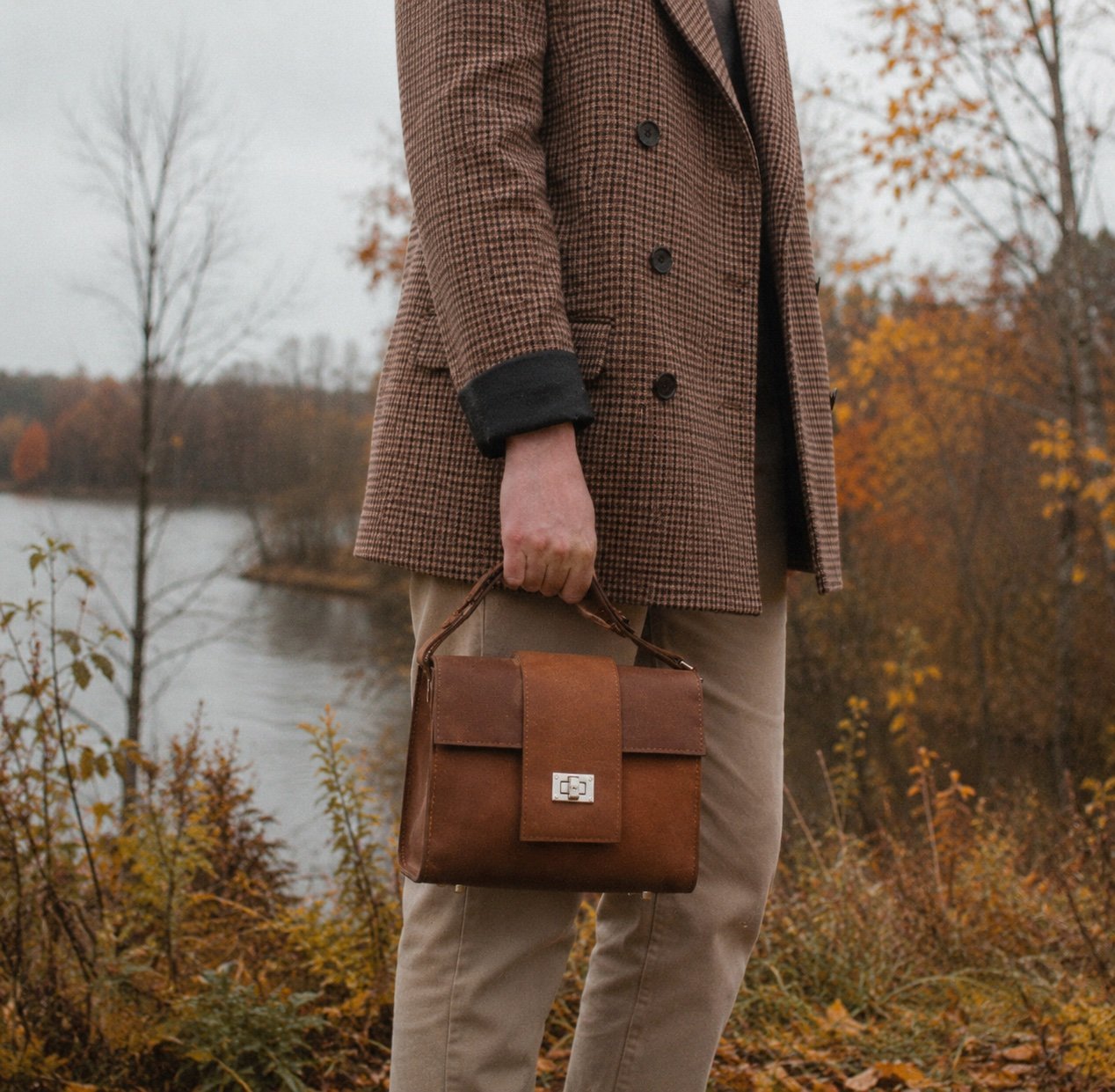 sac-lisa-cuir-main-cognac-automne-quebec-les-mains-dici.jpg