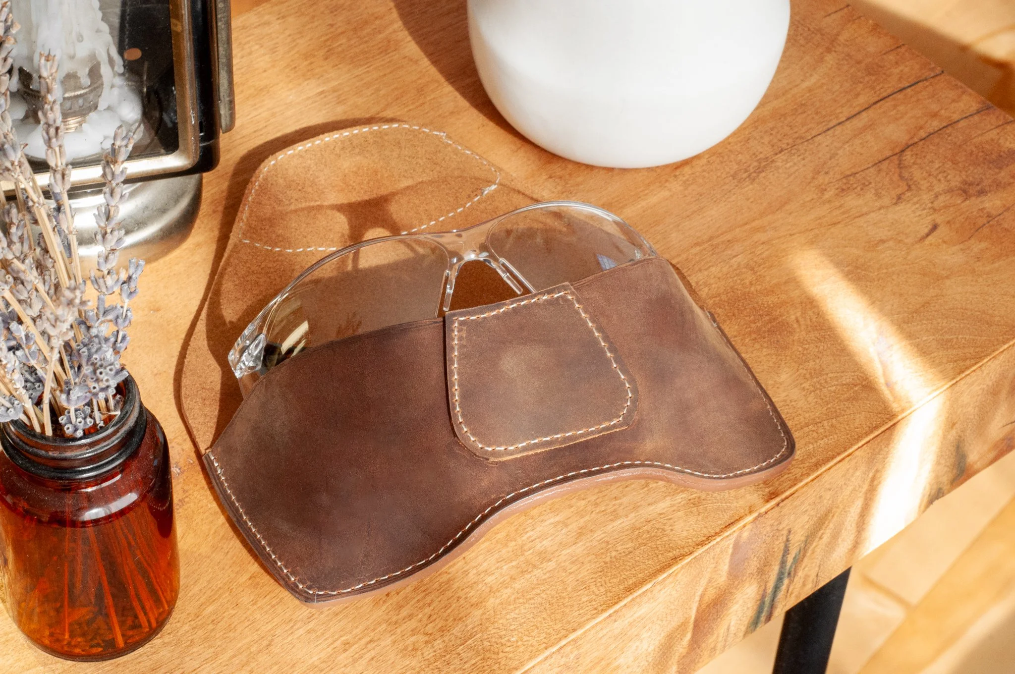 etui a lunette quebecois en cuir.jpg