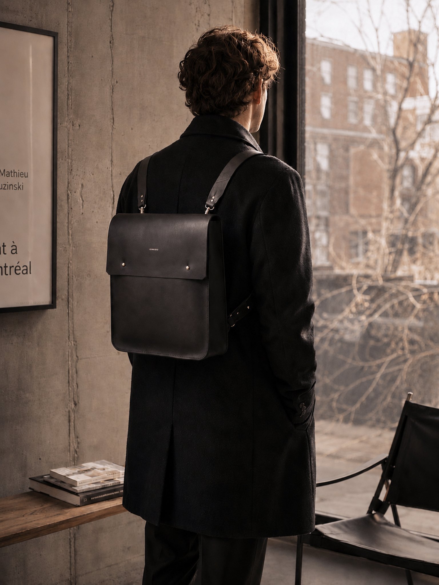 sac-a-dos-cuir-noir-homme-interieur-montreal-artisanal-quebec-les-mains-dici.jpg
