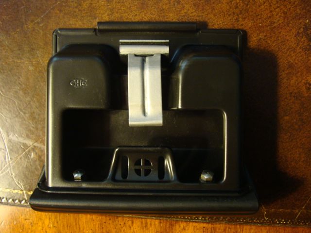 1972-Barn-ash-tray2.jpg