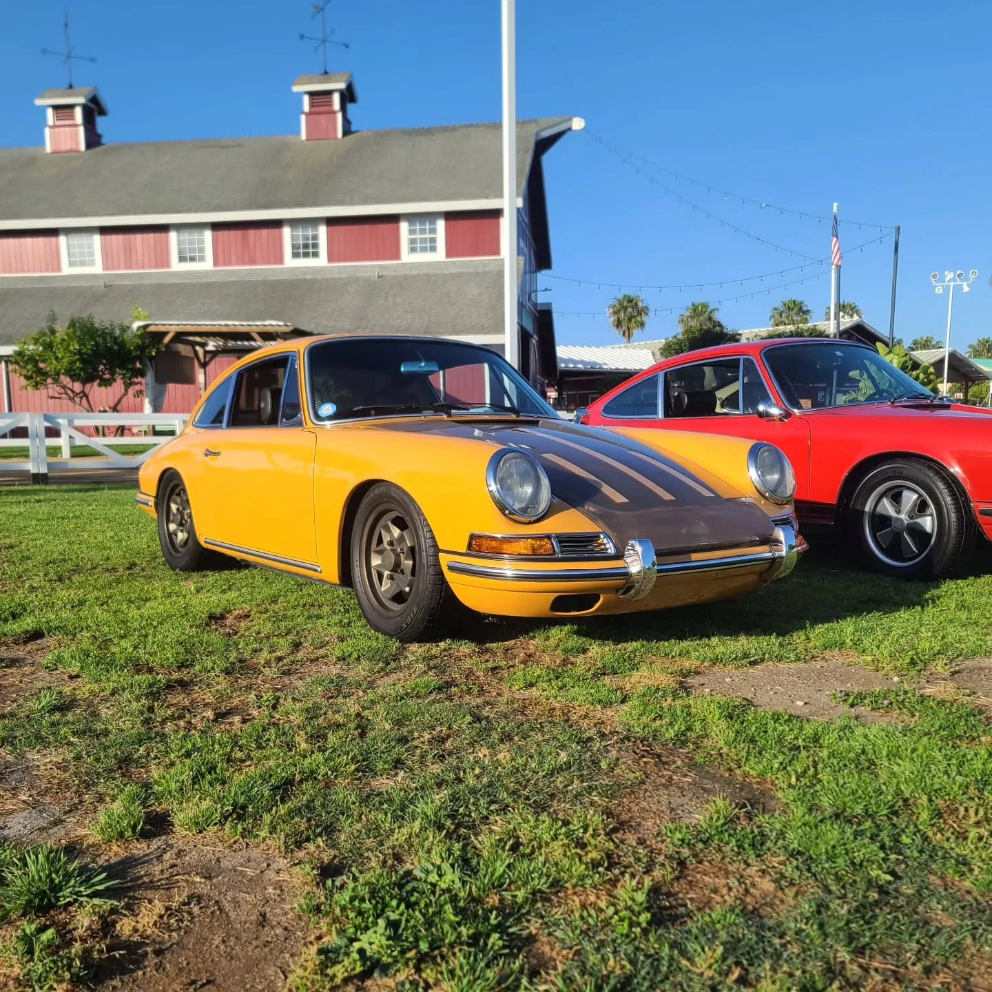 Big thanks to Jeff @classycarsdetailing for putting a little shine on the old gal
#airwater