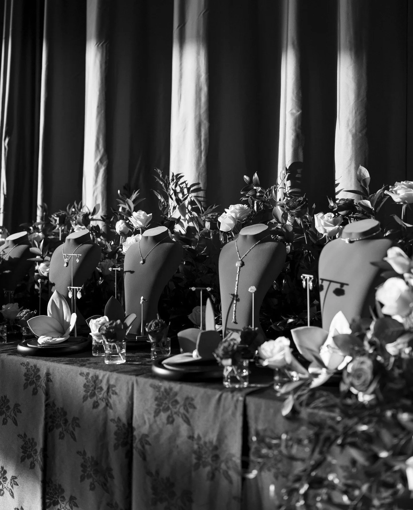 Taken at the Hartfield x Pasquale Bruni event 📸⁠
⁠
@hartfieldjewellers⁠
@pasqualebruni⁠
⁠
⁠
⁠
⁠
⁠
⁠
⁠
⁠
#eventphotographer #eventphotography #photographer #photography  #canon #event #portrait #events #photoshoot #photooftheday  #weddingphotography 