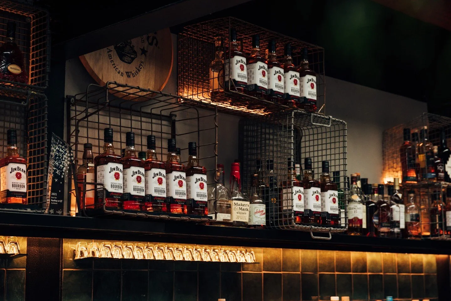 Taken at the Jim Beam Welcome Session at QT Auckland 📸⁠
⁠
⁠@jimbeamofficial ⁠
@qtauckland⁠
⁠
⁠
⁠
⁠
⁠
⁠
#eventphotographer #eventphotography #photographer #photography  #canon #event #portrait #events #photoshoot #photooftheday  #weddingphotography #